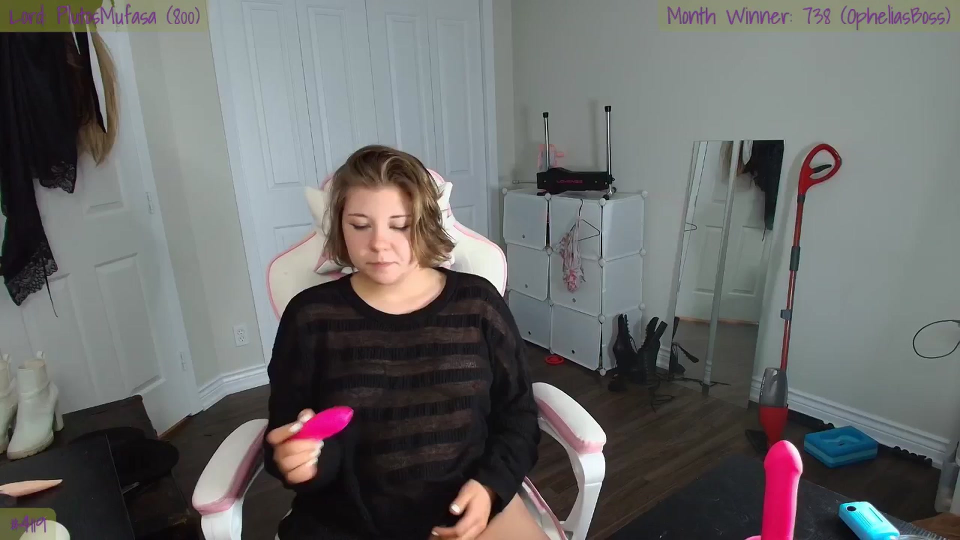 Gallery image thumbnail from ShaeSwan's myfreecams stream on, 05/01/2024, 03:18 image 4 of 20