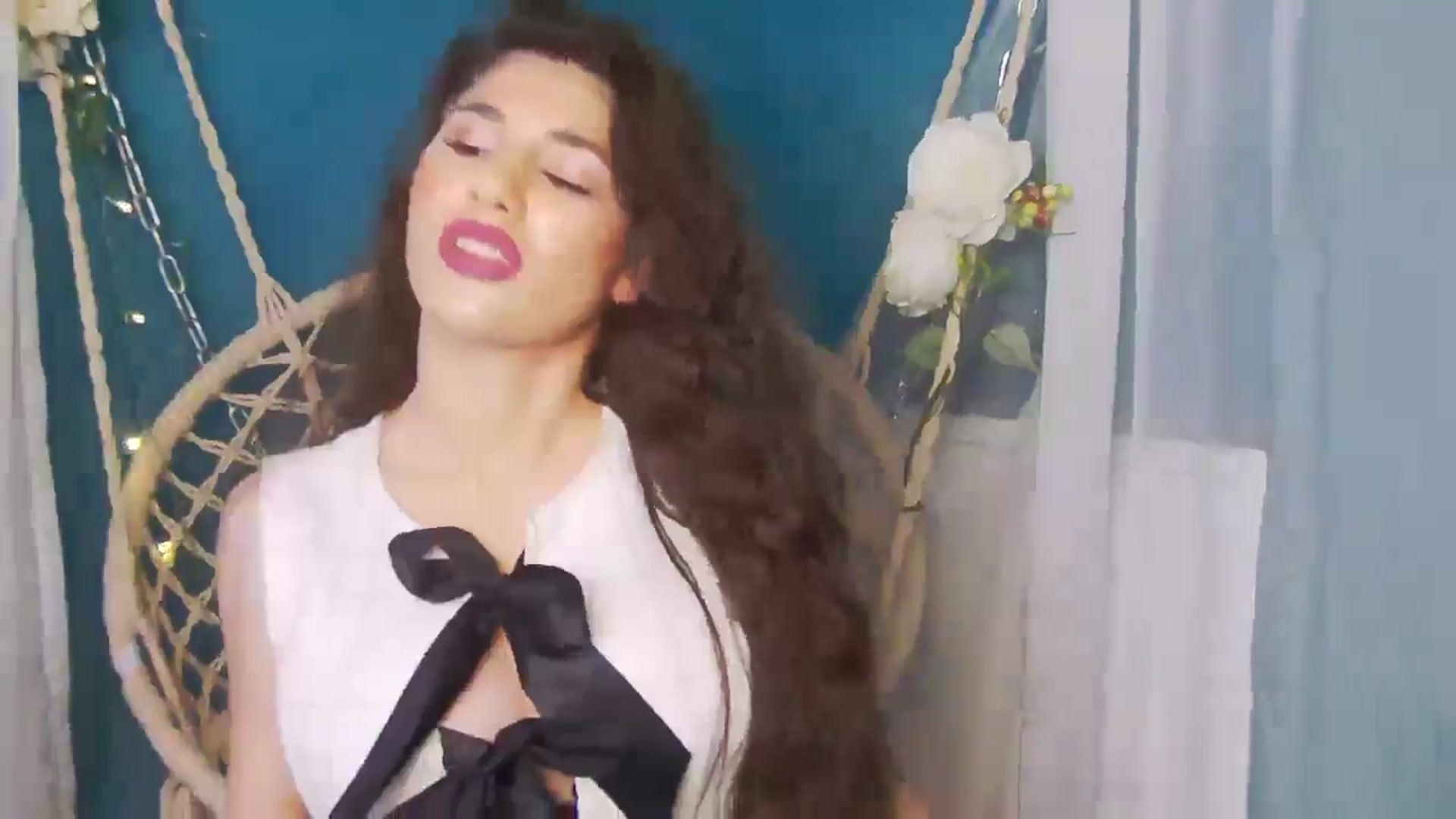 Gallery image thumbnail from ShahiraHira's myfreecams stream on, 09/17/2025, 21:20 image 17 of 20