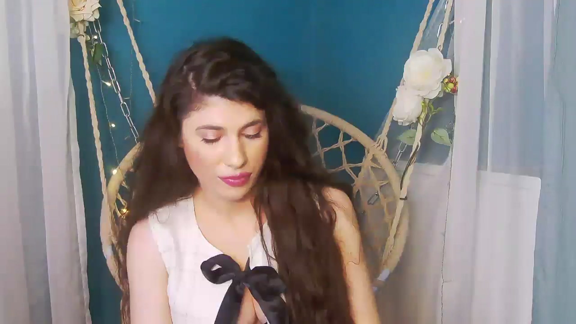 Gallery image thumbnail from ShahiraHira's myfreecams stream on, 09/17/2025, 21:20 image 16 of 20