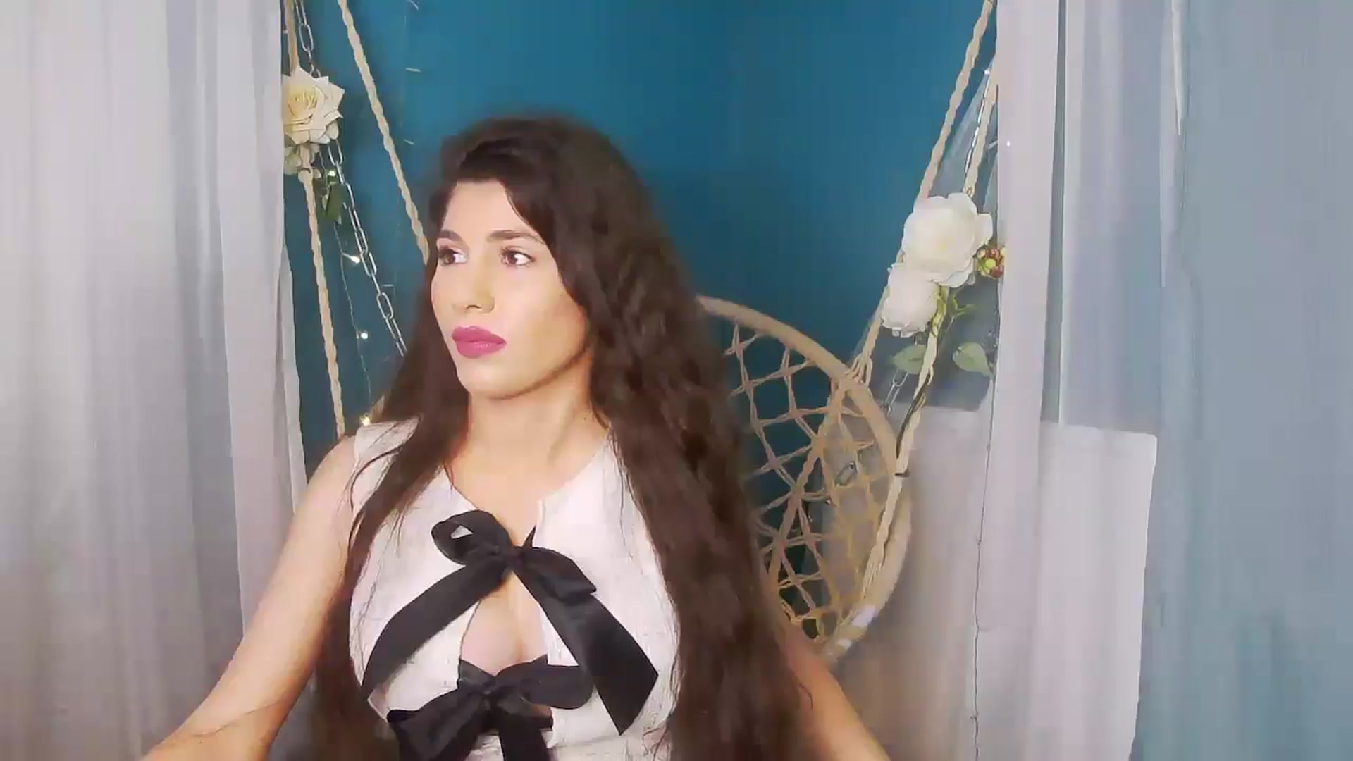 Gallery image thumbnail from ShahiraHira's myfreecams stream on, 09/17/2025, 21:20 image 11 of 20