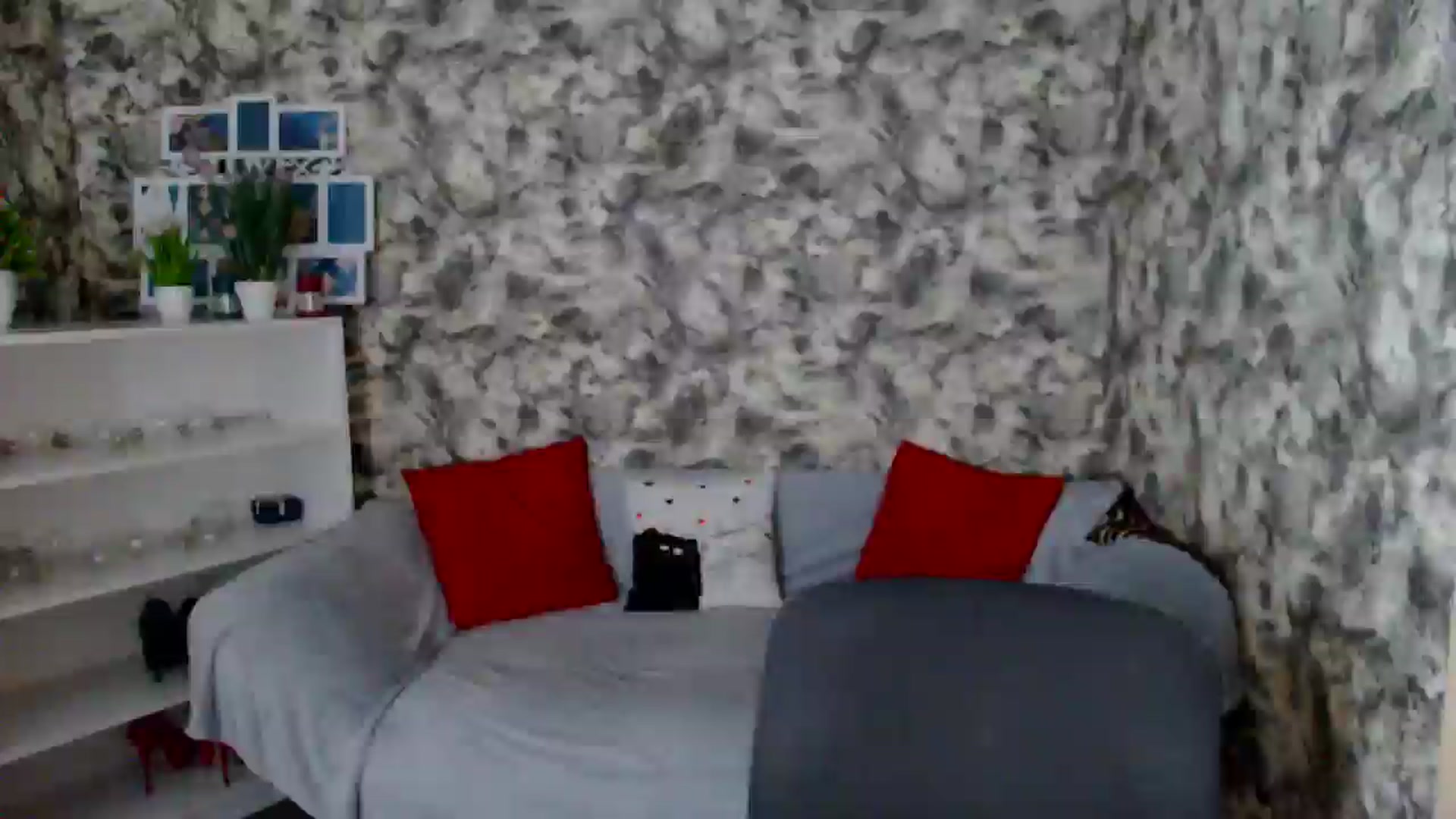 Gallery image thumbnail from Shalyka's myfreecams stream on, 09/01/2025, 15:17 image 11 of 20