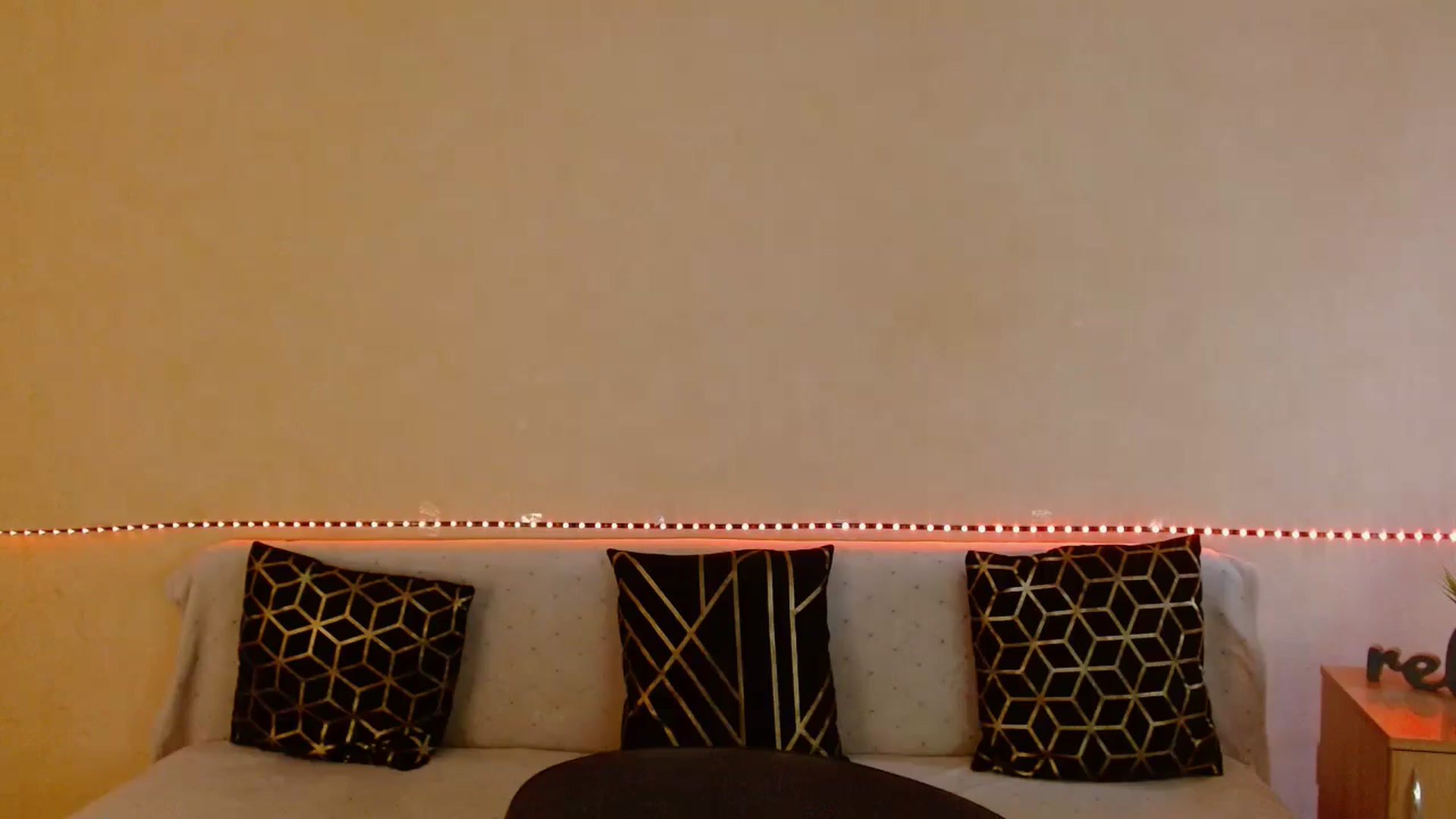 Gallery image thumbnail from Shalyka's myfreecams stream on, 12/25/2025, 12:17 image 6 of 20