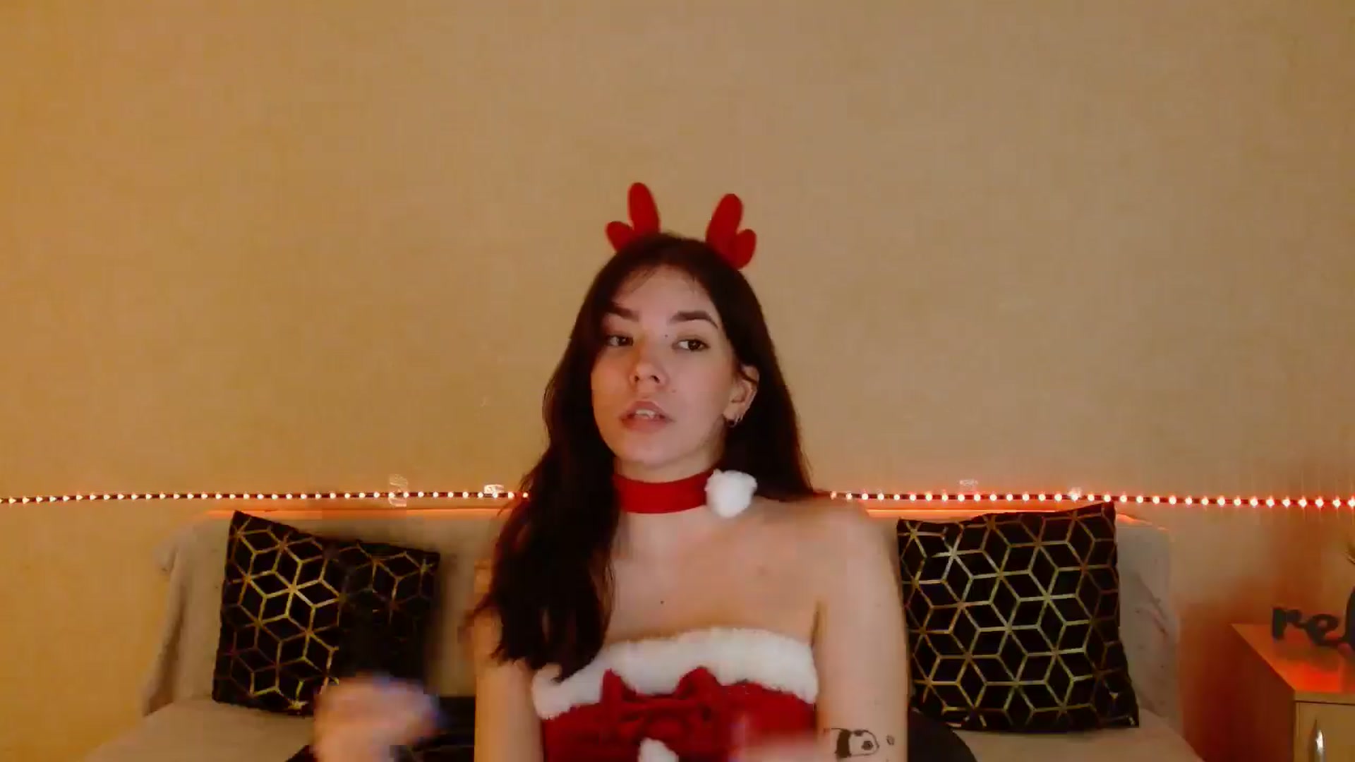 Gallery image thumbnail from Shalyka's myfreecams stream on, 12/25/2025, 14:20 image 18 of 20