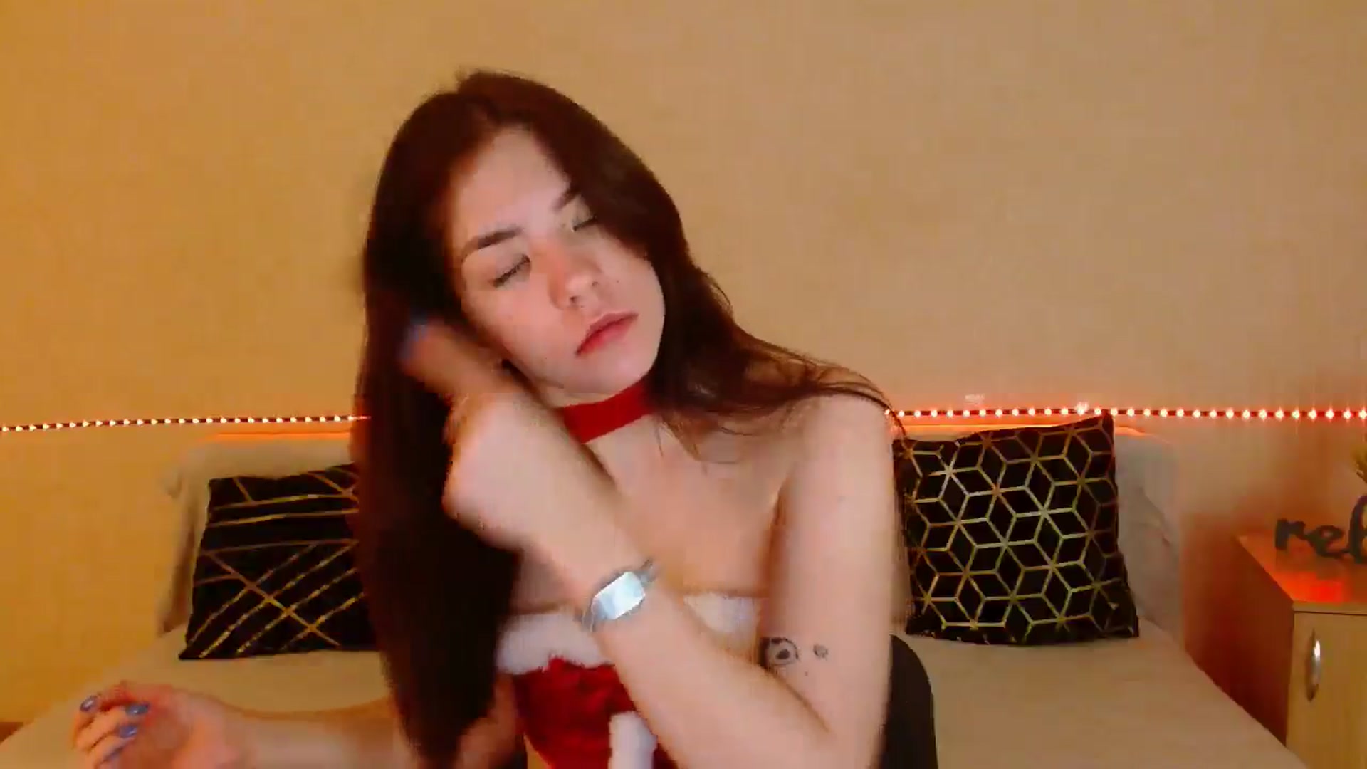 Gallery image thumbnail from Shalyka's myfreecams stream on, 12/26/2025, 13:58 image 9 of 20