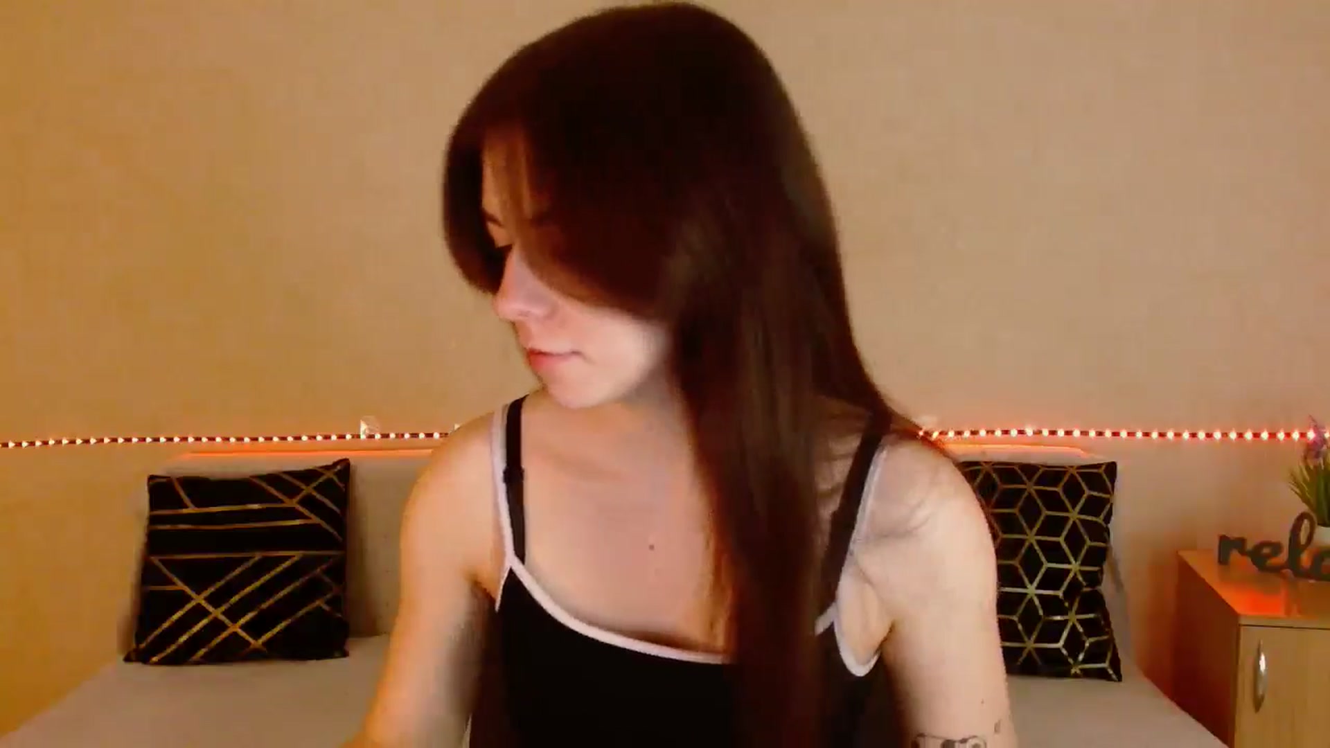 Gallery image thumbnail from Shalyka's myfreecams stream on, 12/29/2025, 12:05 image 2 of 20