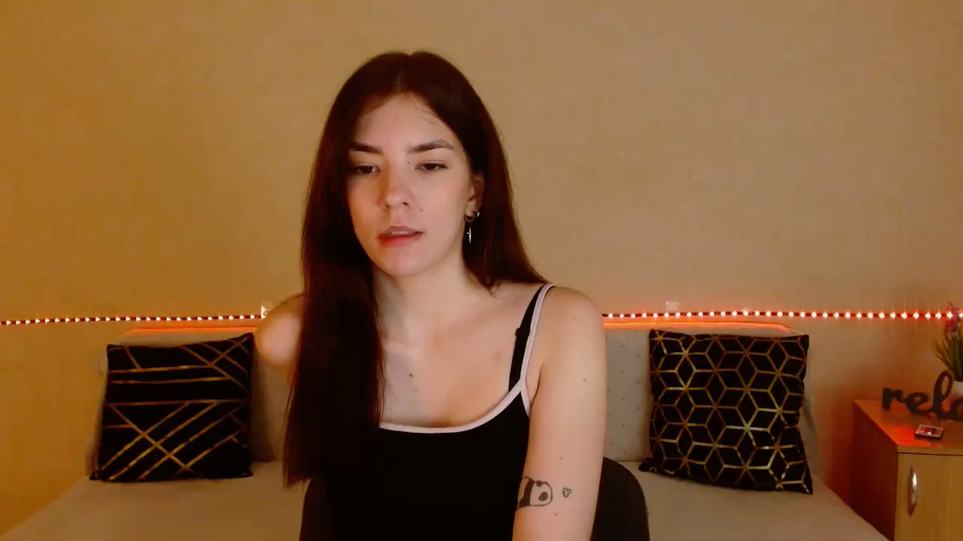 Gallery image thumbnail from Shalyka's myfreecams stream on, 12/29/2025, 12:05 image 16 of 20