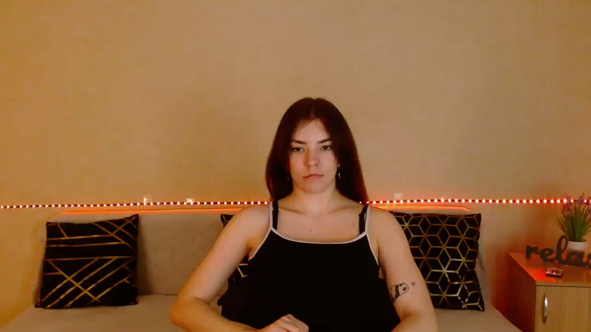 Gallery image thumbnail from Shalyka's myfreecams stream on, 12/29/2025, 16:23 image 9 of 20