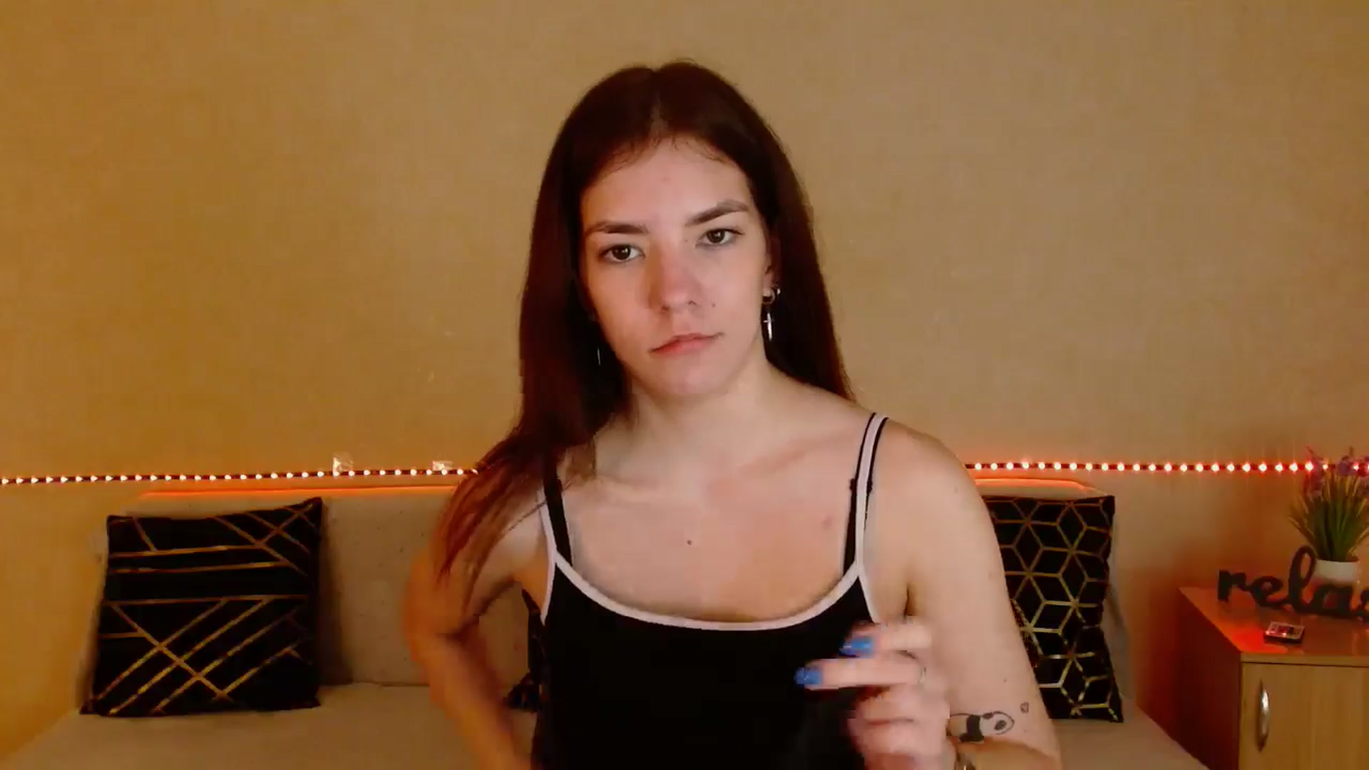 Gallery image thumbnail from Shalyka's myfreecams stream on, 12/29/2025, 16:23 image 6 of 20