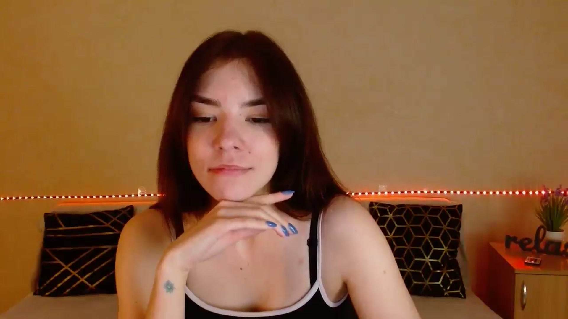 Gallery image thumbnail from Shalyka's myfreecams stream on, 12/29/2025, 16:23 image 3 of 20