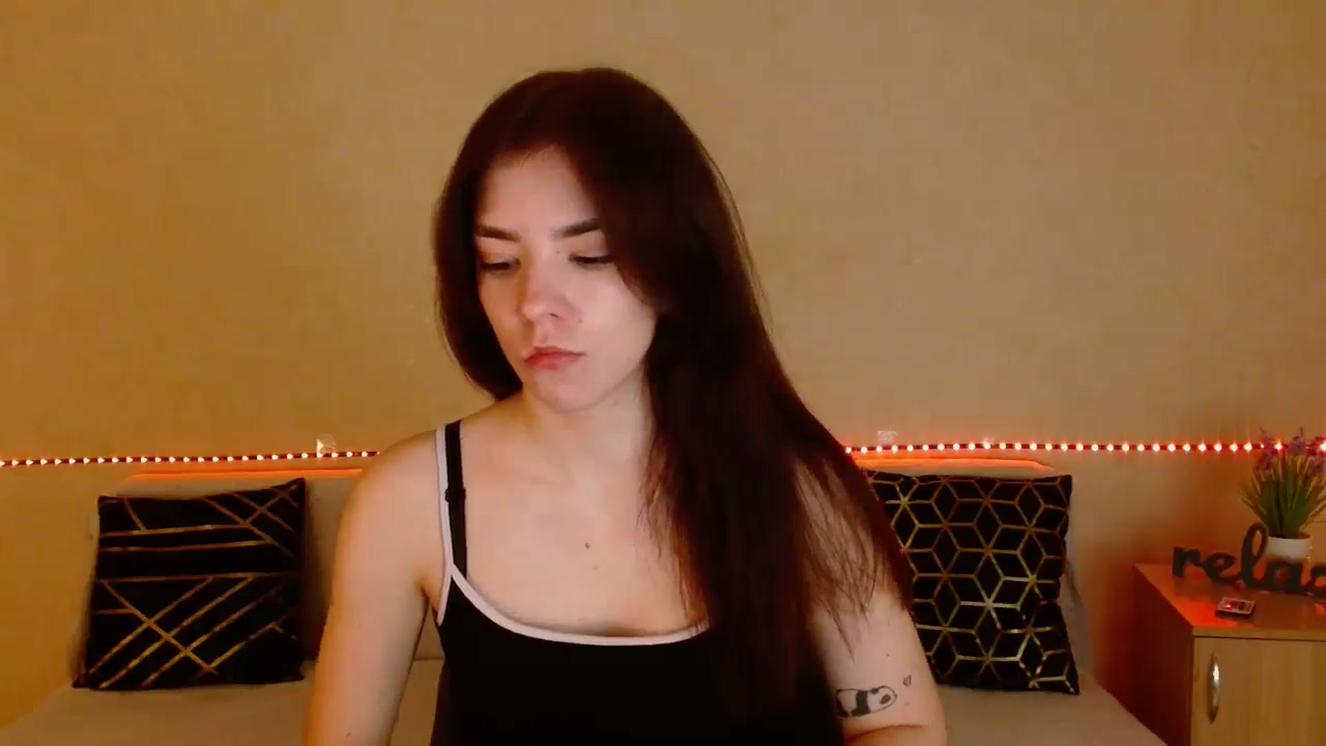 Gallery image thumbnail from Shalyka's myfreecams stream on, 12/29/2025, 16:23 image 20 of 20