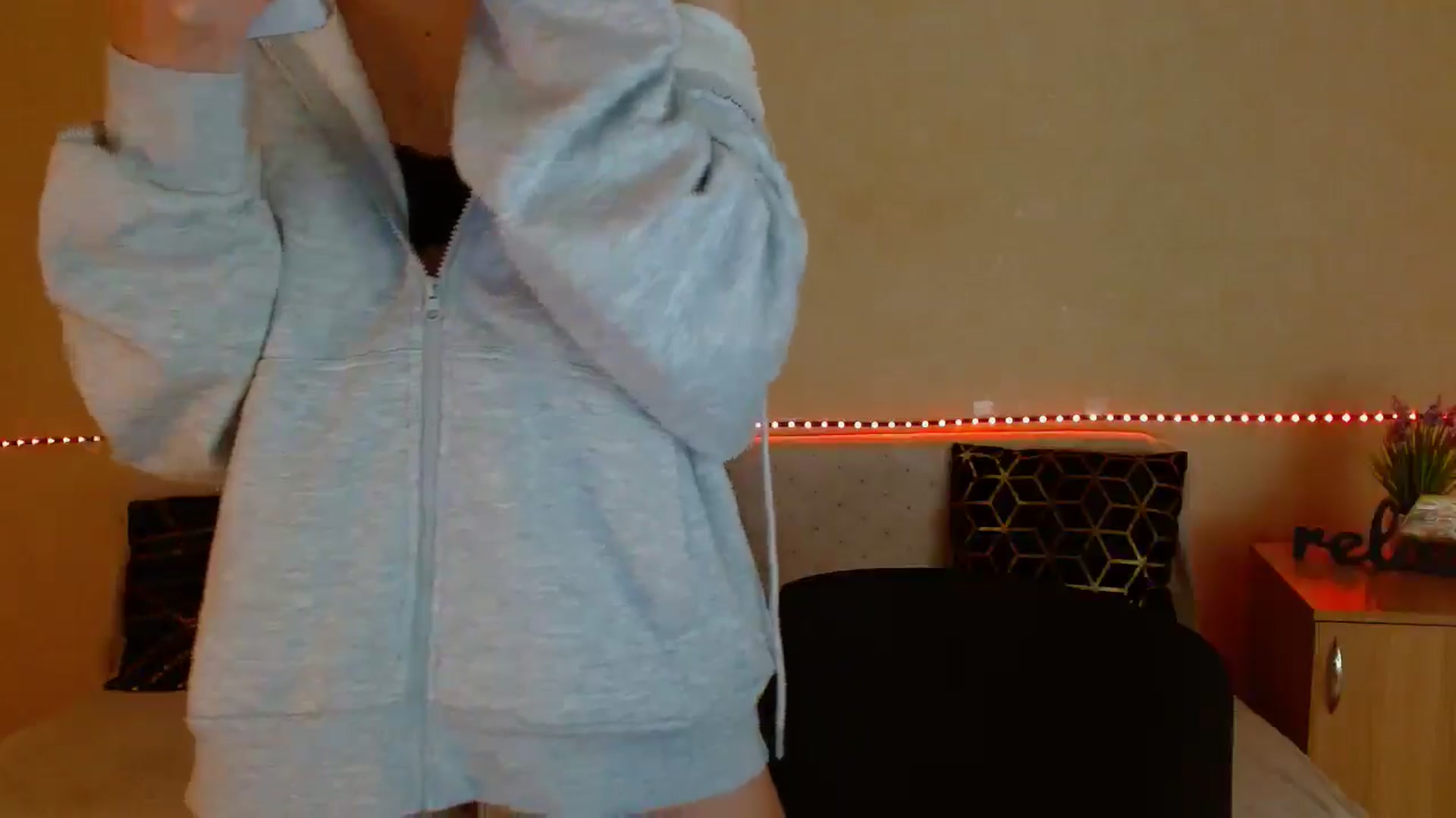 Gallery image thumbnail from Shalyka's myfreecams stream on, 01/06/2026, 15:45 image 17 of 20