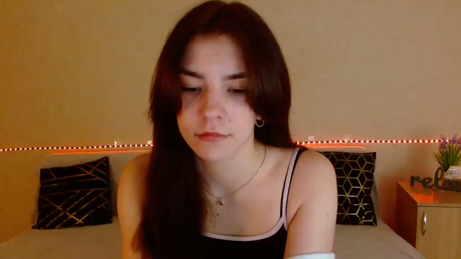 Gallery image thumbnail from Shalyka's myfreecams stream on, 01/06/2026, 15:45 image 4 of 20