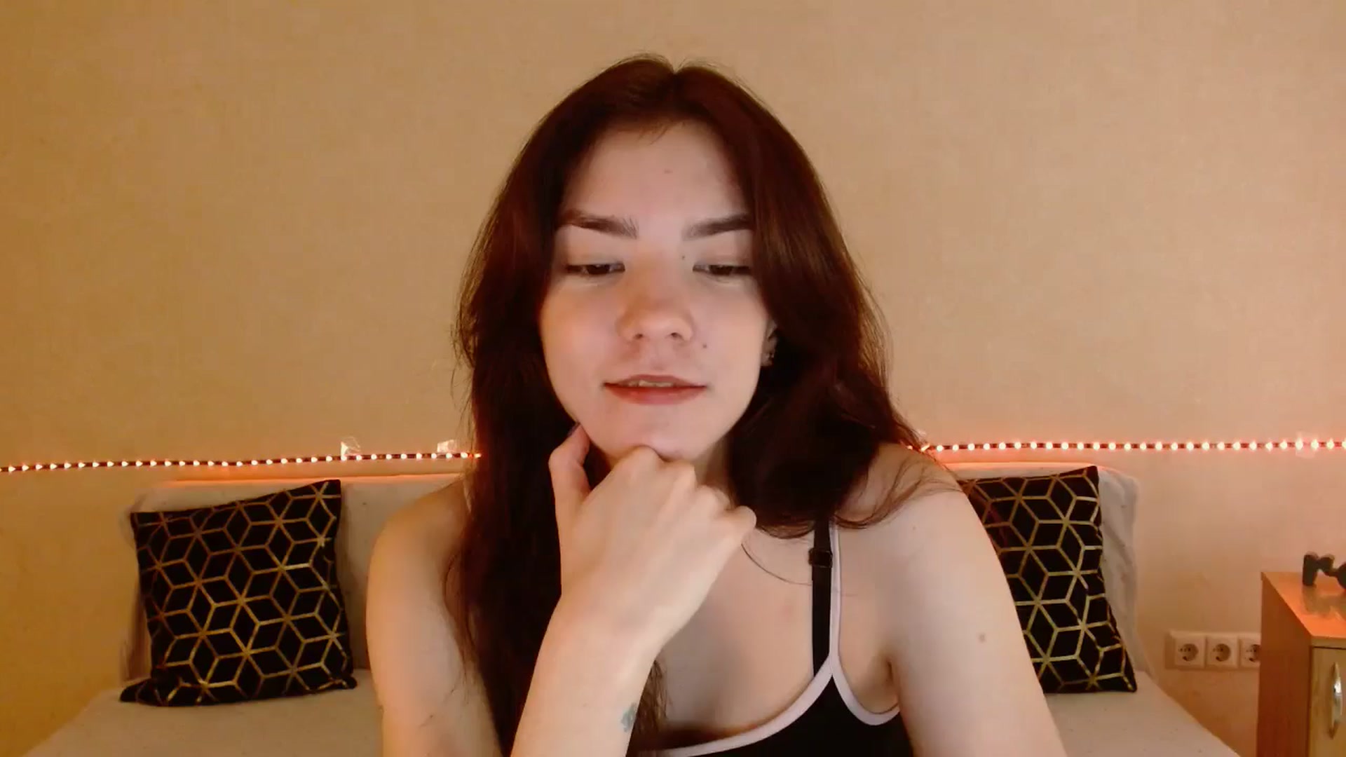 Gallery image thumbnail from Shalyka's myfreecams stream on, 01/07/2026, 11:52 image 13 of 20