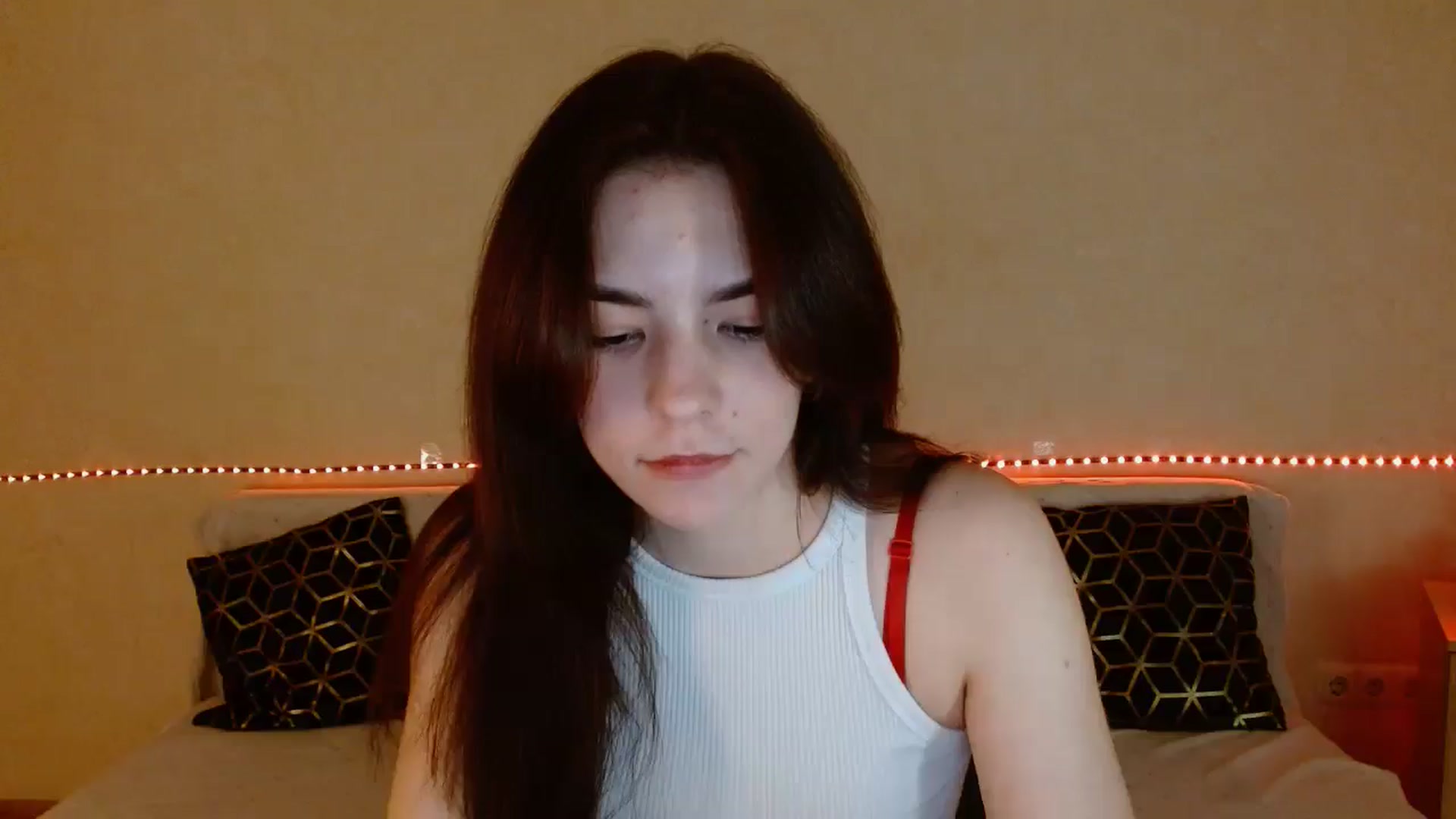 Gallery image thumbnail from Shalyka's myfreecams stream on, 01/10/2026, 13:56 image 12 of 20