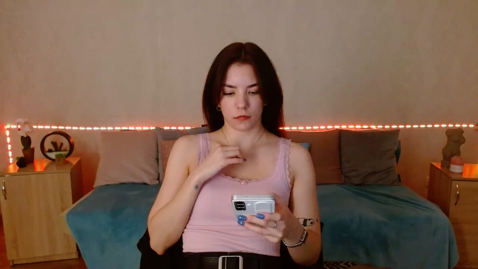 Gallery image thumbnail from Shalyka's myfreecams stream on, 01/11/2026, 11:16 image 11 of 20