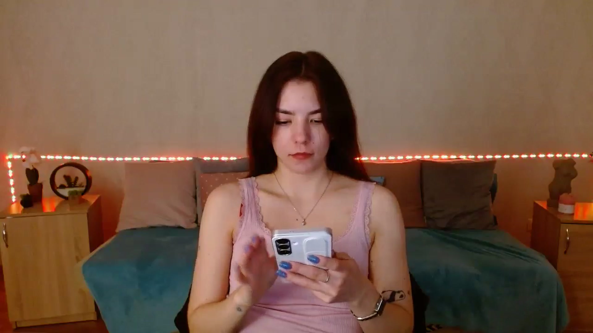 Gallery image thumbnail from Shalyka's myfreecams stream on, 01/11/2026, 11:16 image 17 of 20