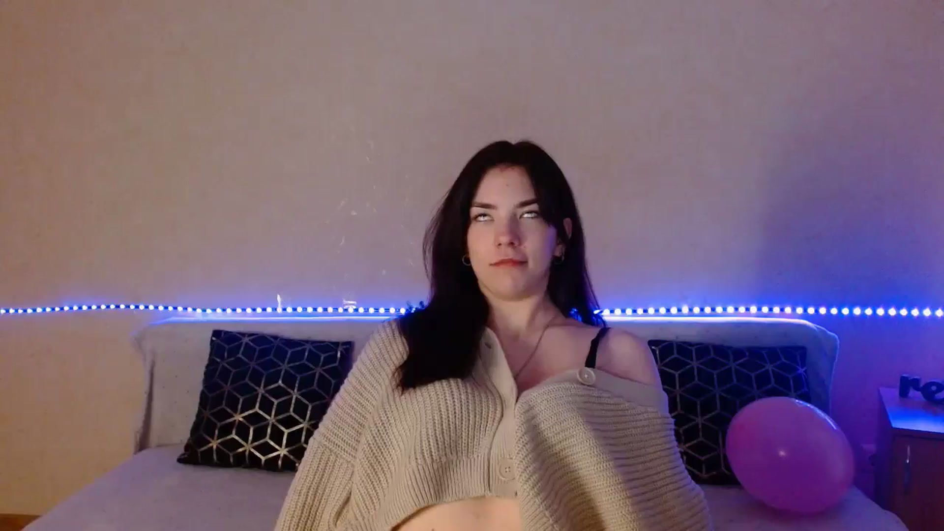 Gallery image thumbnail from Shalyka's myfreecams stream on, 01/31/2026, 14:22 image 15 of 20