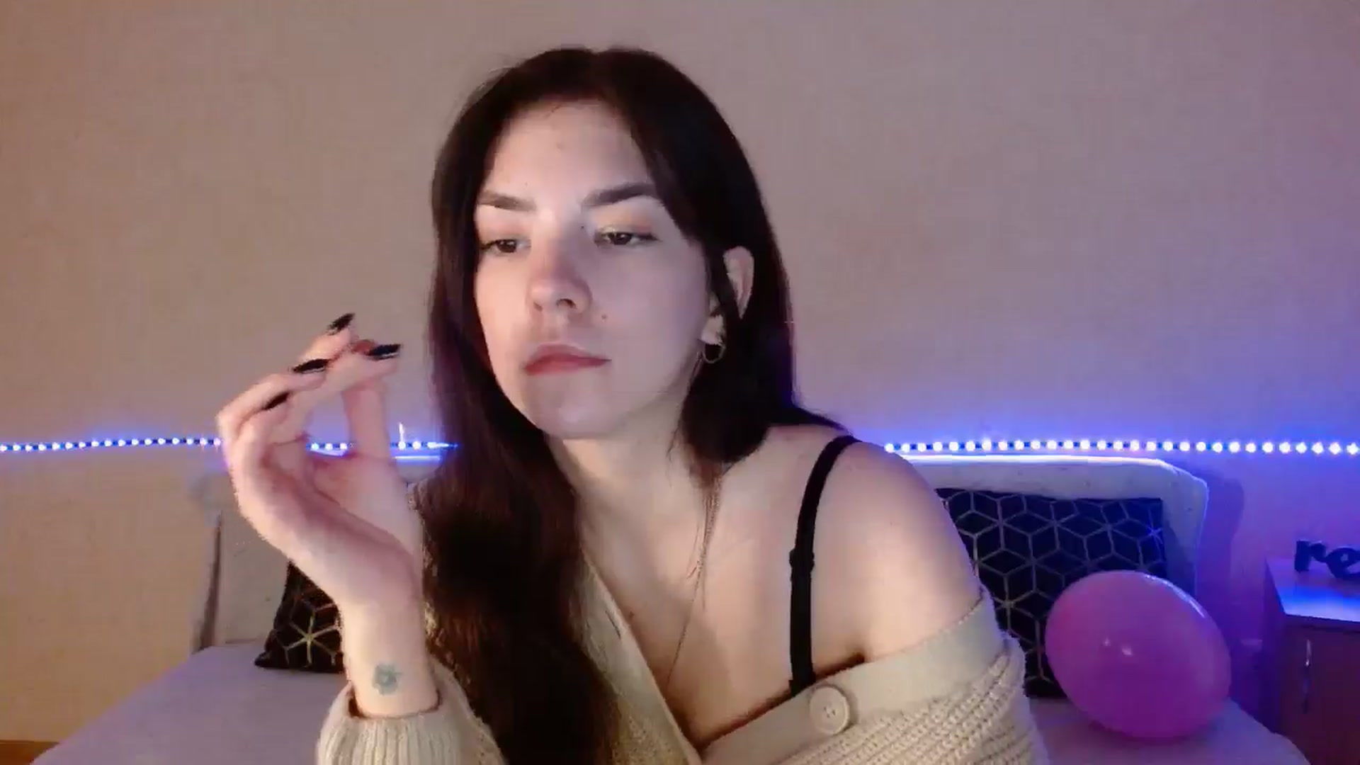 Gallery image thumbnail from Shalyka's myfreecams stream on, 01/31/2026, 14:22 image 14 of 20