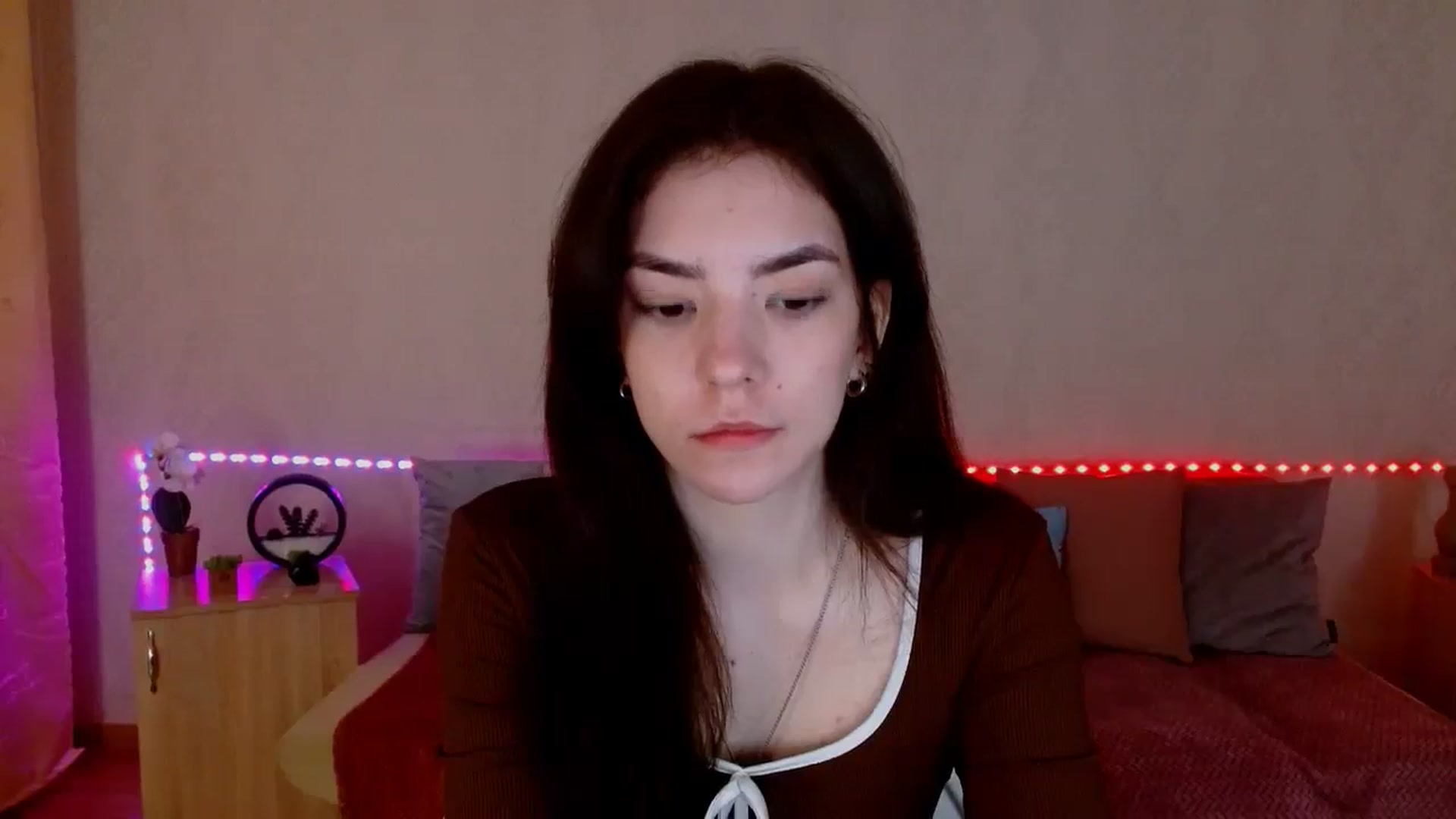 Gallery image thumbnail from Shalyka's myfreecams stream on, 03/31/2026, 14:39 image 2 of 20