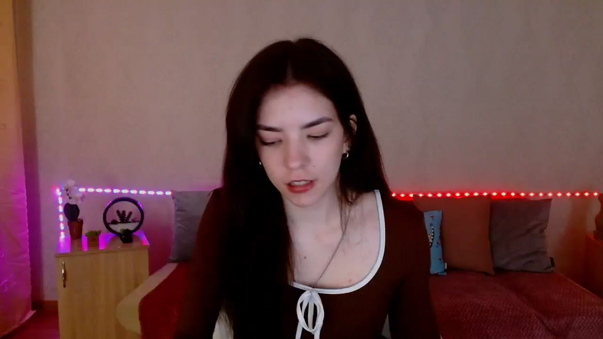 Gallery image thumbnail from Shalyka's myfreecams stream on, 03/31/2026, 14:39 image 4 of 20