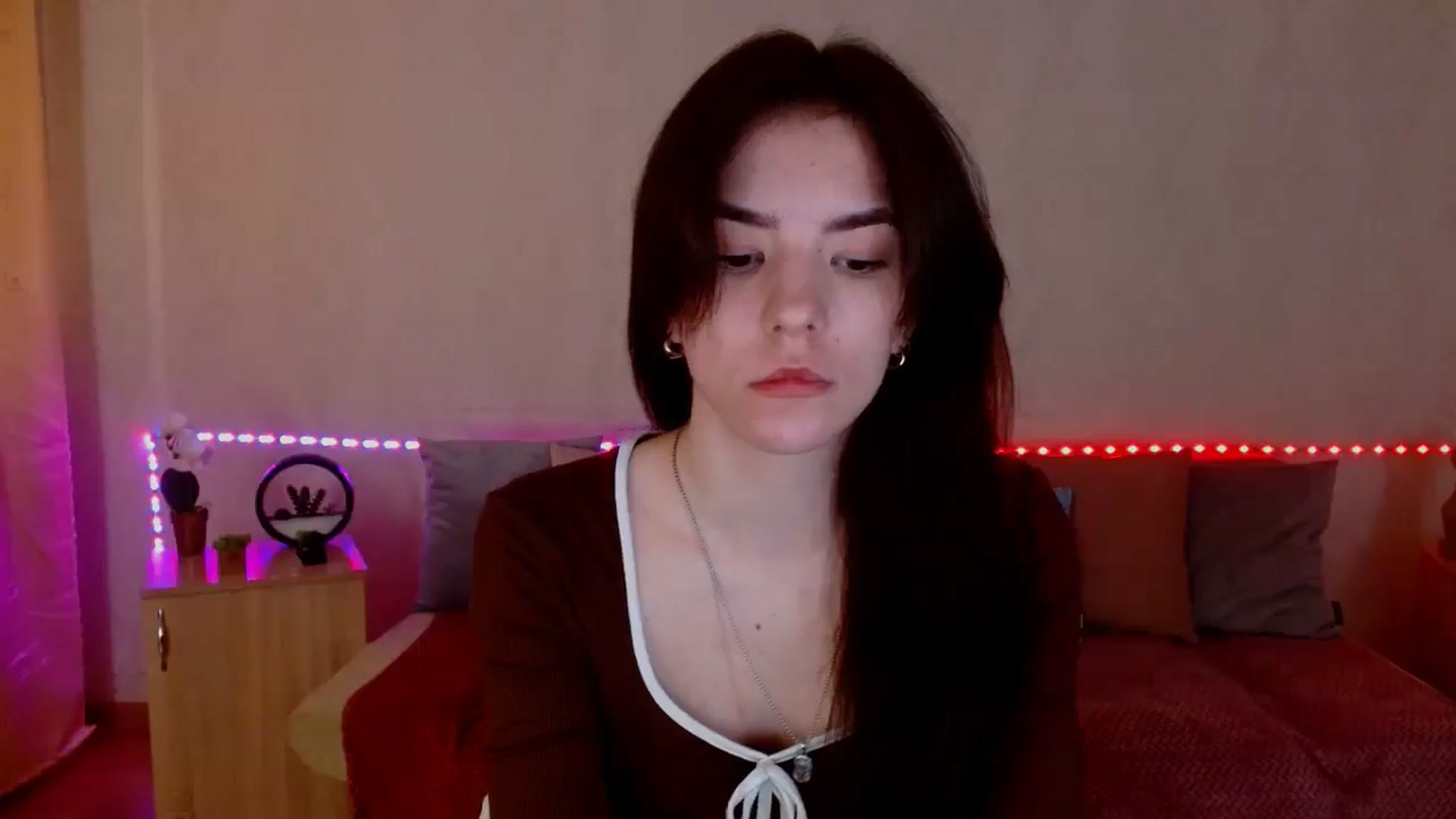 Gallery image thumbnail from Shalyka's myfreecams stream on, 03/31/2026, 14:39 image 12 of 20