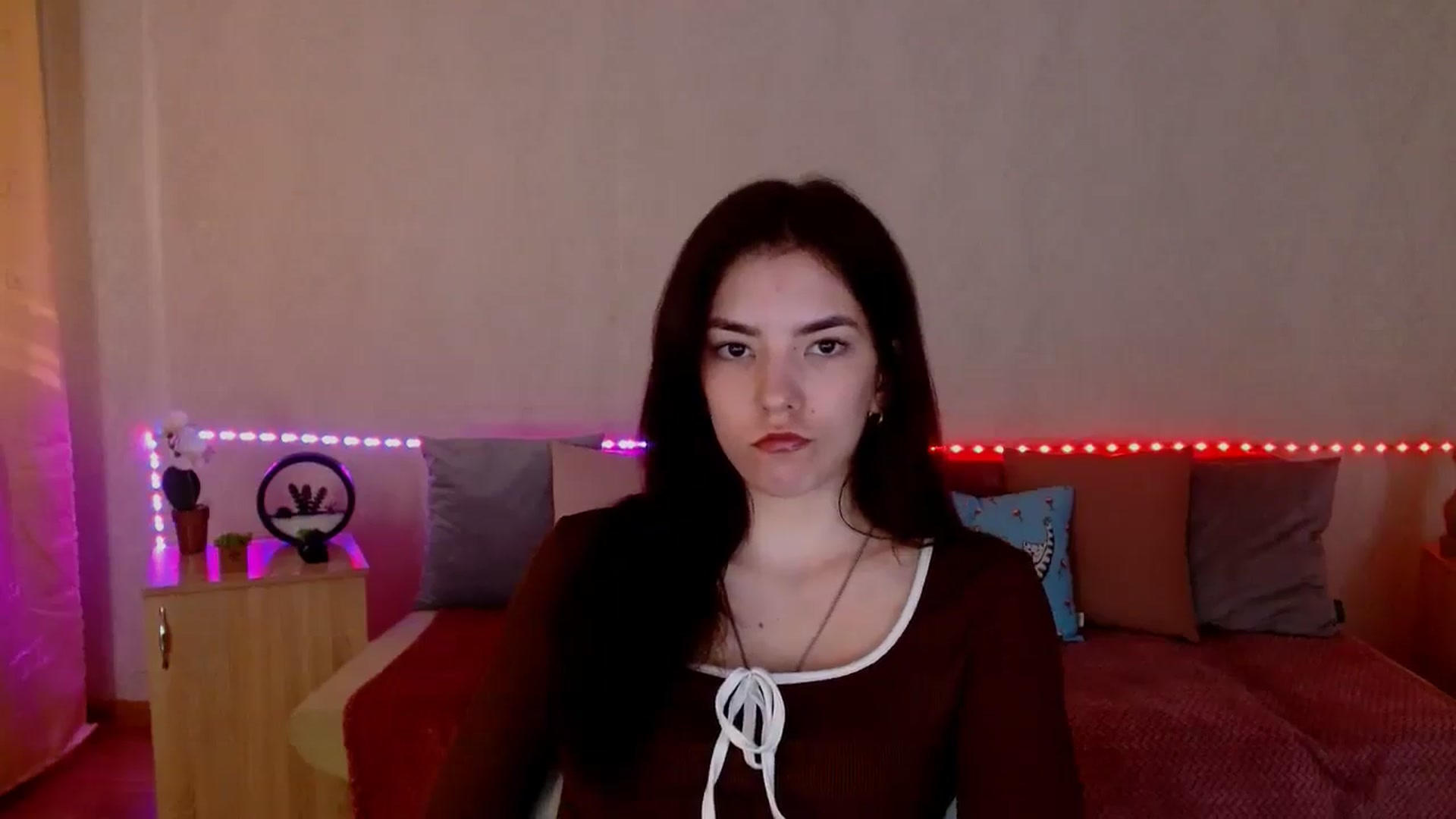 Gallery image thumbnail from Shalyka's myfreecams stream on, 03/31/2026, 14:39 image 16 of 20