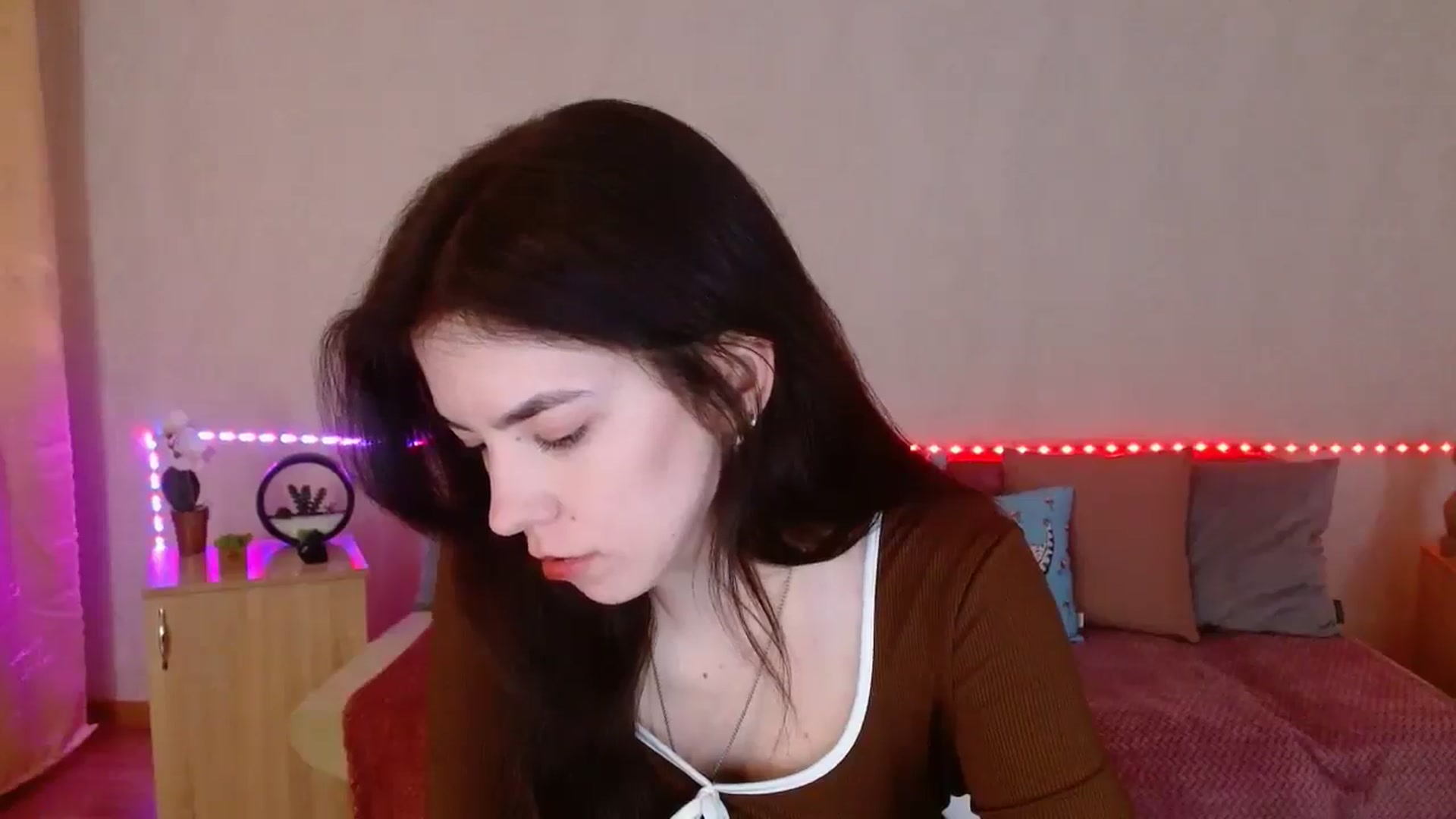 Gallery image thumbnail from Shalyka's myfreecams stream on, 03/31/2026, 14:39 image 19 of 20