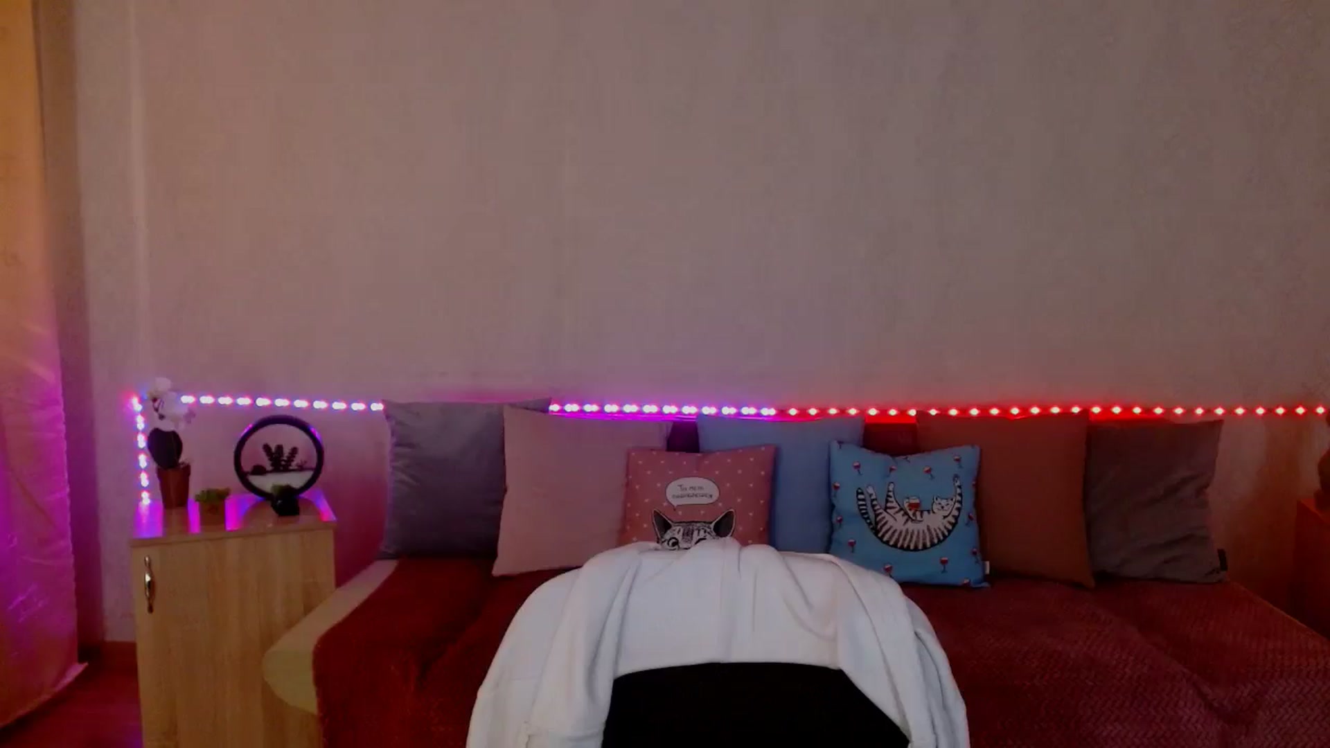 Gallery image thumbnail from Shalyka's myfreecams stream on, 03/31/2026, 14:39 image 13 of 20