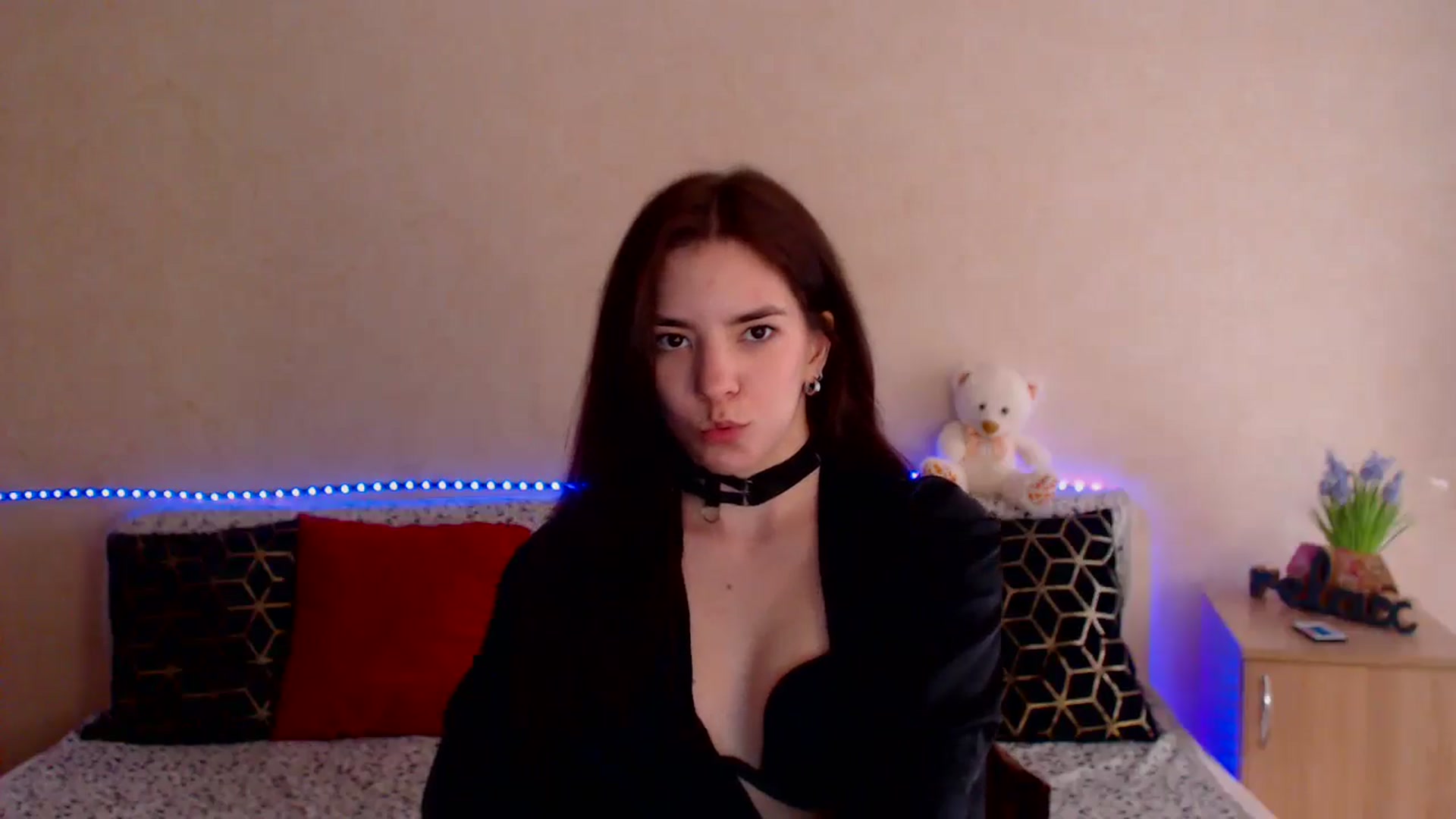 Gallery image thumbnail from Shalyka's myfreecams stream on, 05/02/2026, 12:51 image 7 of 20