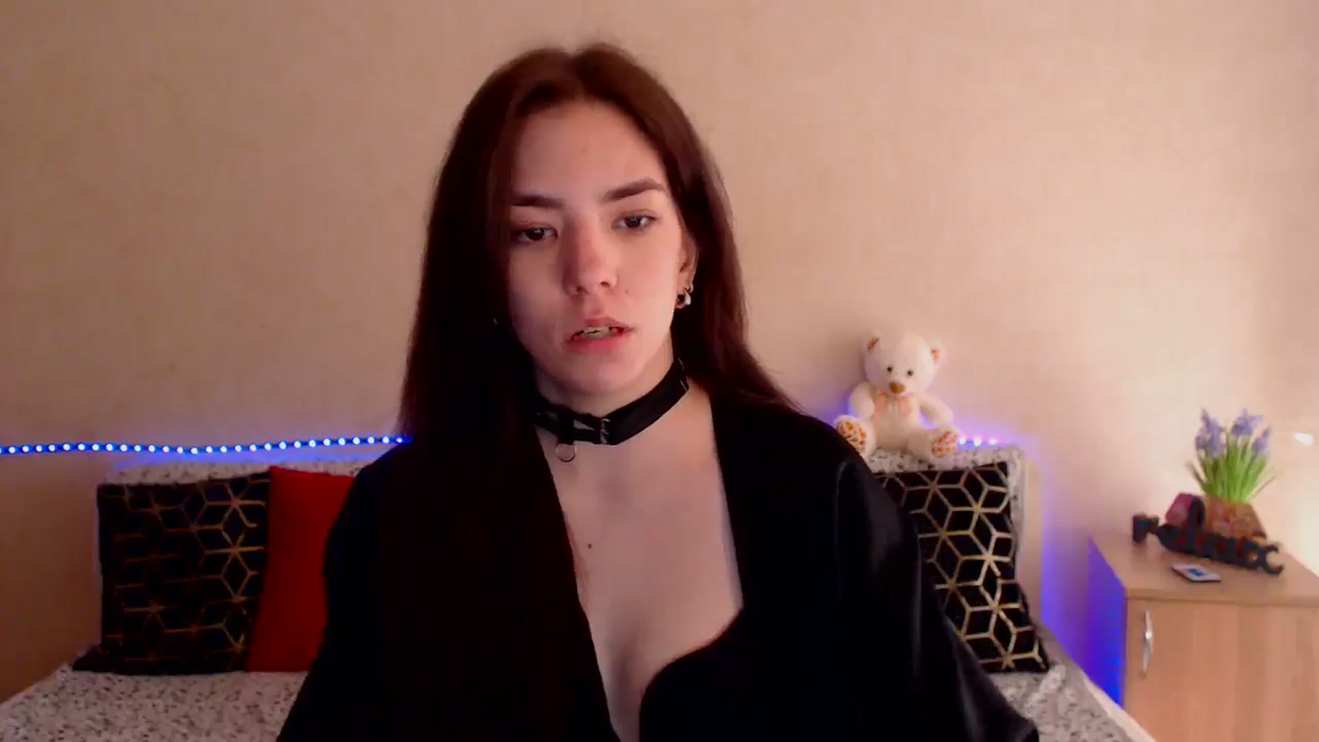 Gallery image thumbnail from Shalyka's myfreecams stream on, 05/02/2026, 12:51 image 13 of 20