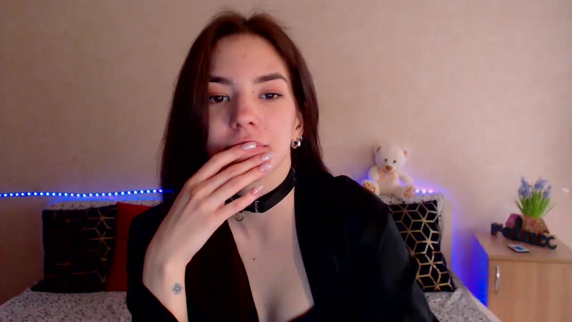 Gallery image thumbnail from Shalyka's myfreecams stream on, 05/02/2026, 12:51 image 5 of 20