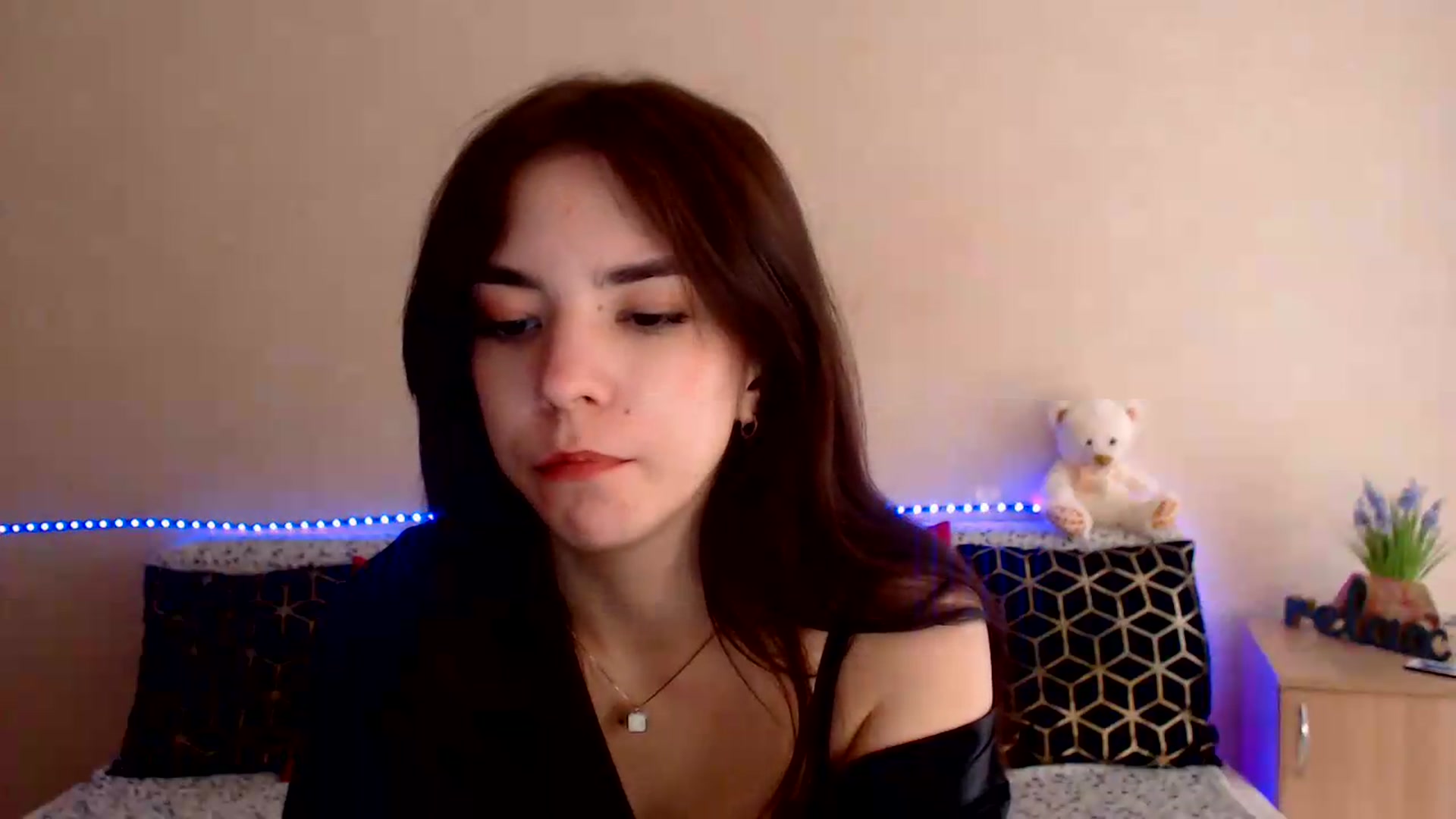 Gallery image thumbnail from Shalyka's myfreecams stream on, 06/02/2026, 15:21 image 2 of 20