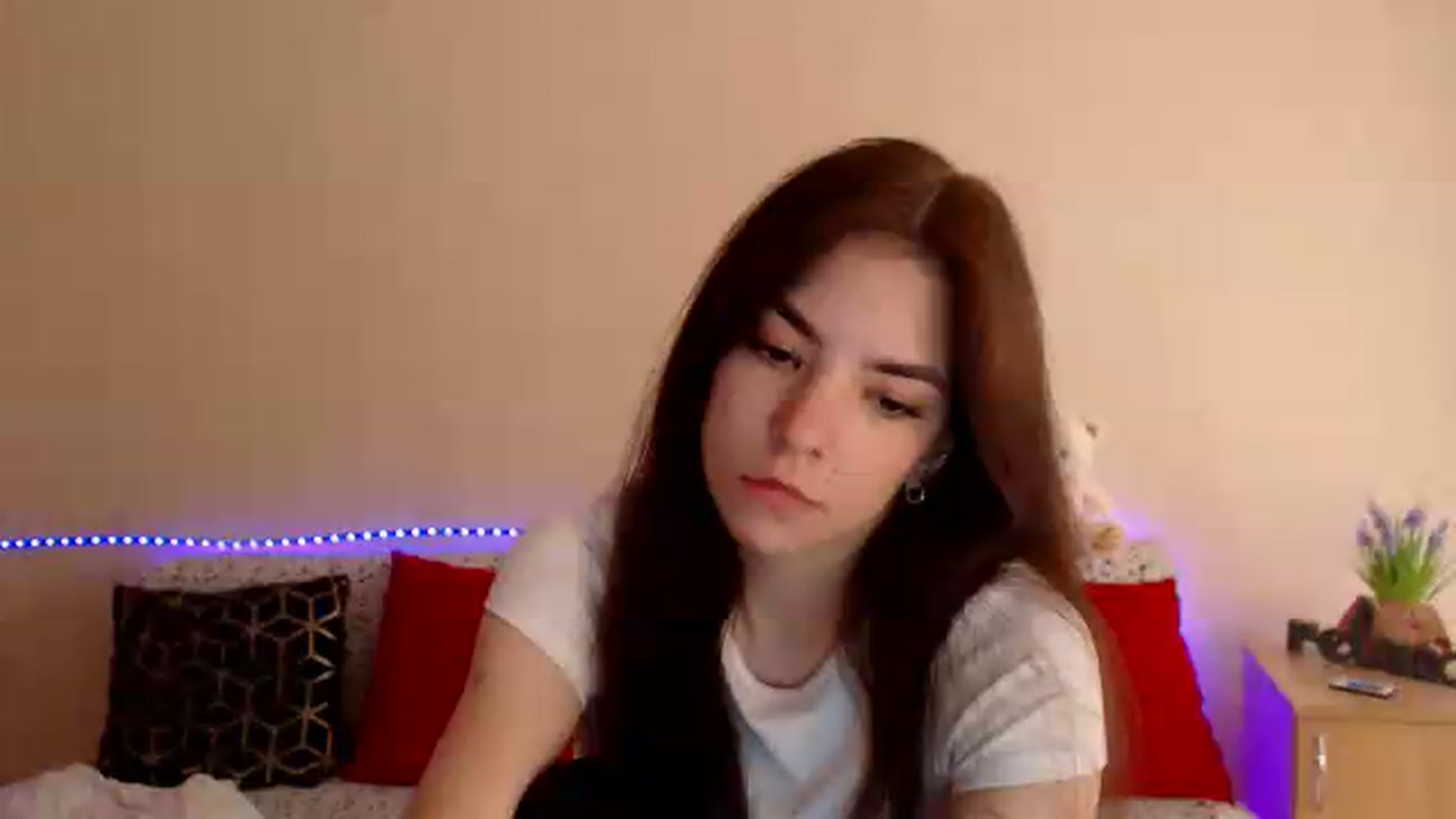 Gallery image thumbnail from Shalyka's myfreecams stream on, 06/05/2026, 13:29 image 18 of 20