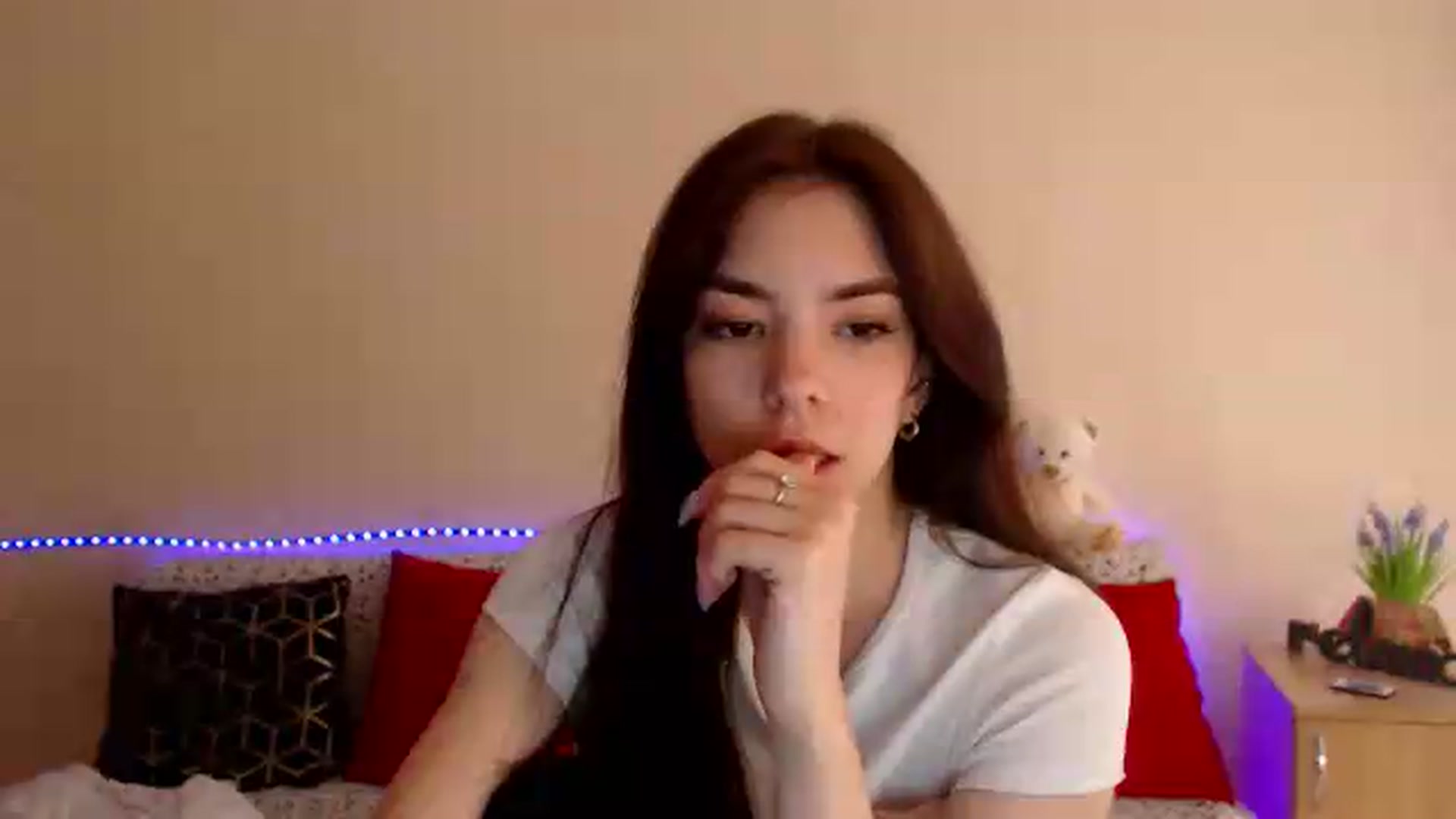 Gallery image thumbnail from Shalyka's myfreecams stream on, 06/05/2026, 13:29 image 17 of 20