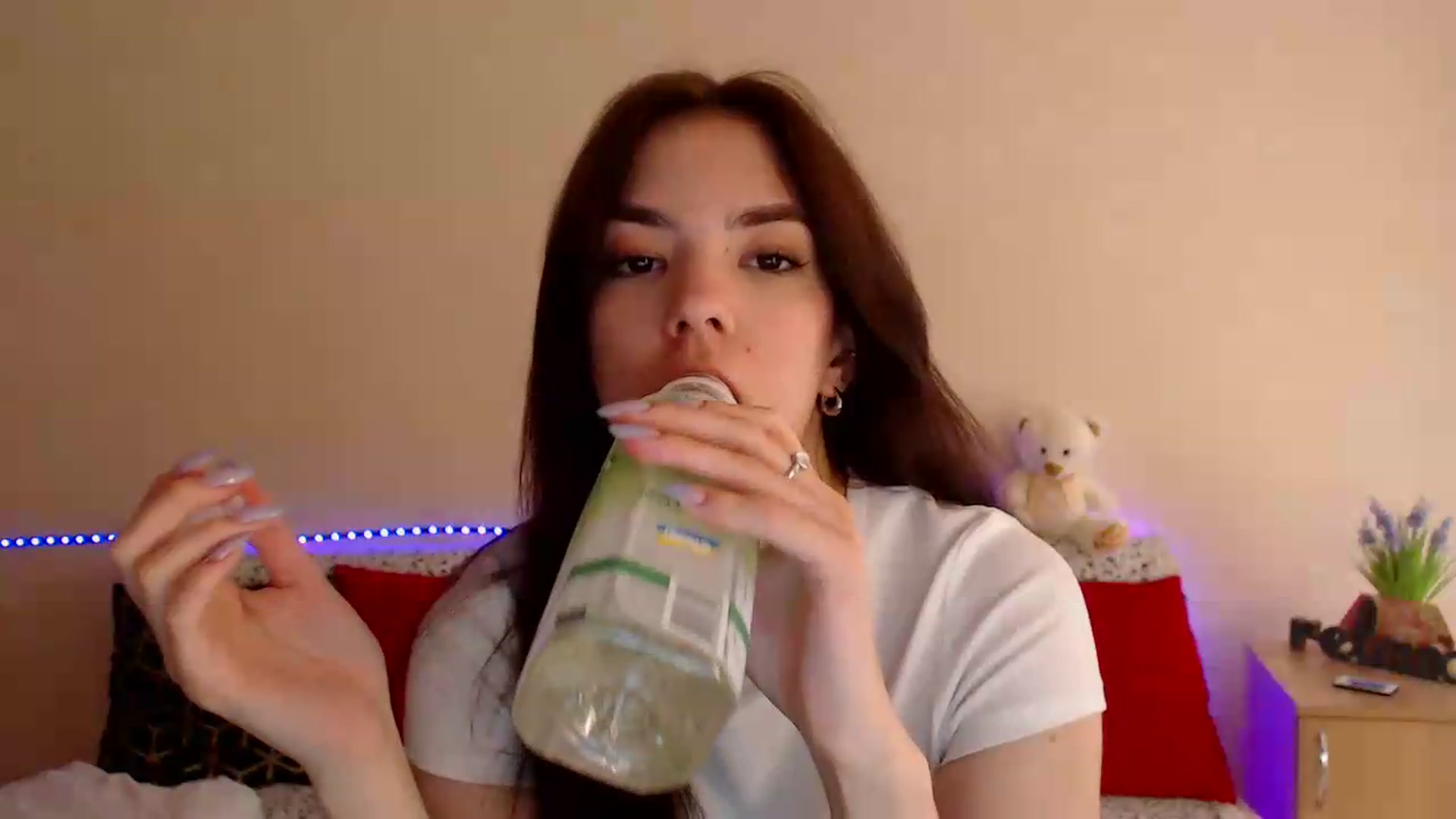 Gallery image thumbnail from Shalyka's myfreecams stream on, 06/05/2026, 13:29 image 10 of 20