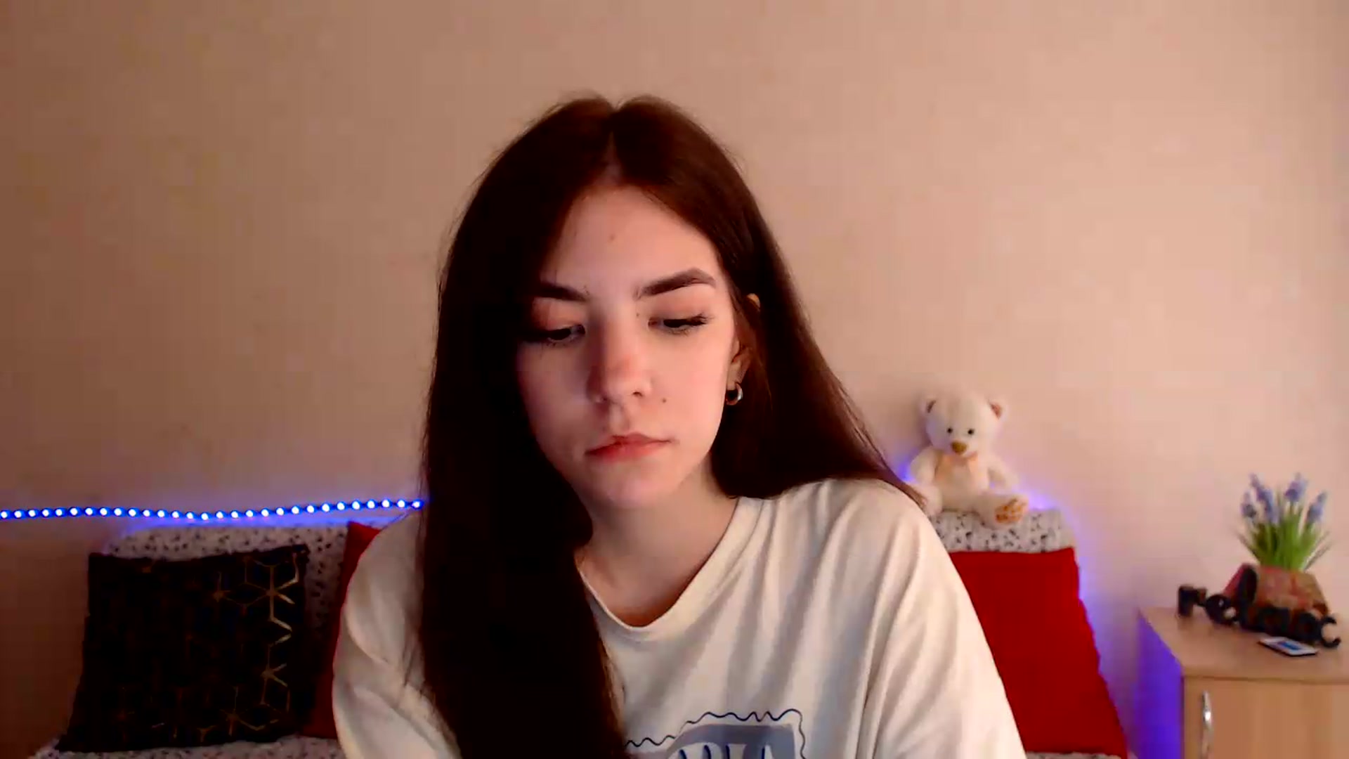 Gallery image thumbnail from Shalyka's myfreecams stream on, 06/06/2026, 11:18 image 12 of 20