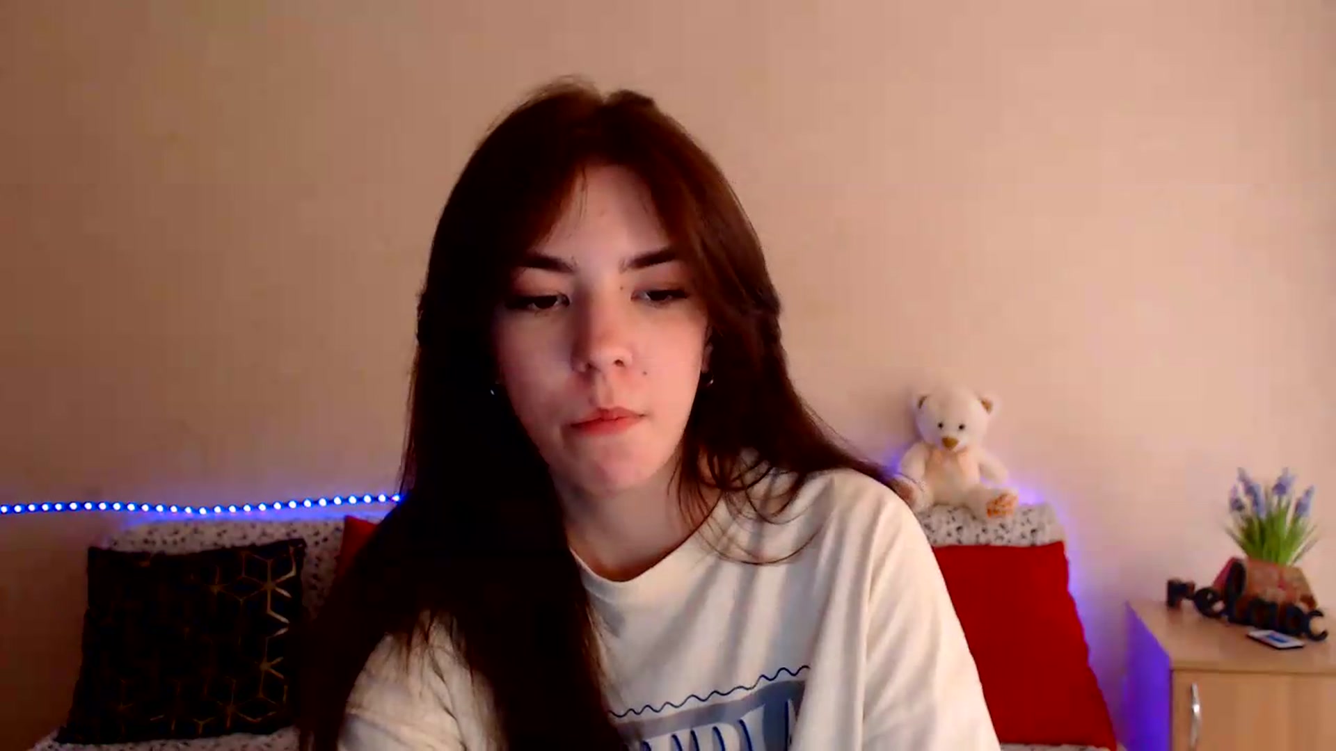 Gallery image thumbnail from Shalyka's myfreecams stream on, 06/06/2026, 11:18 image 17 of 20