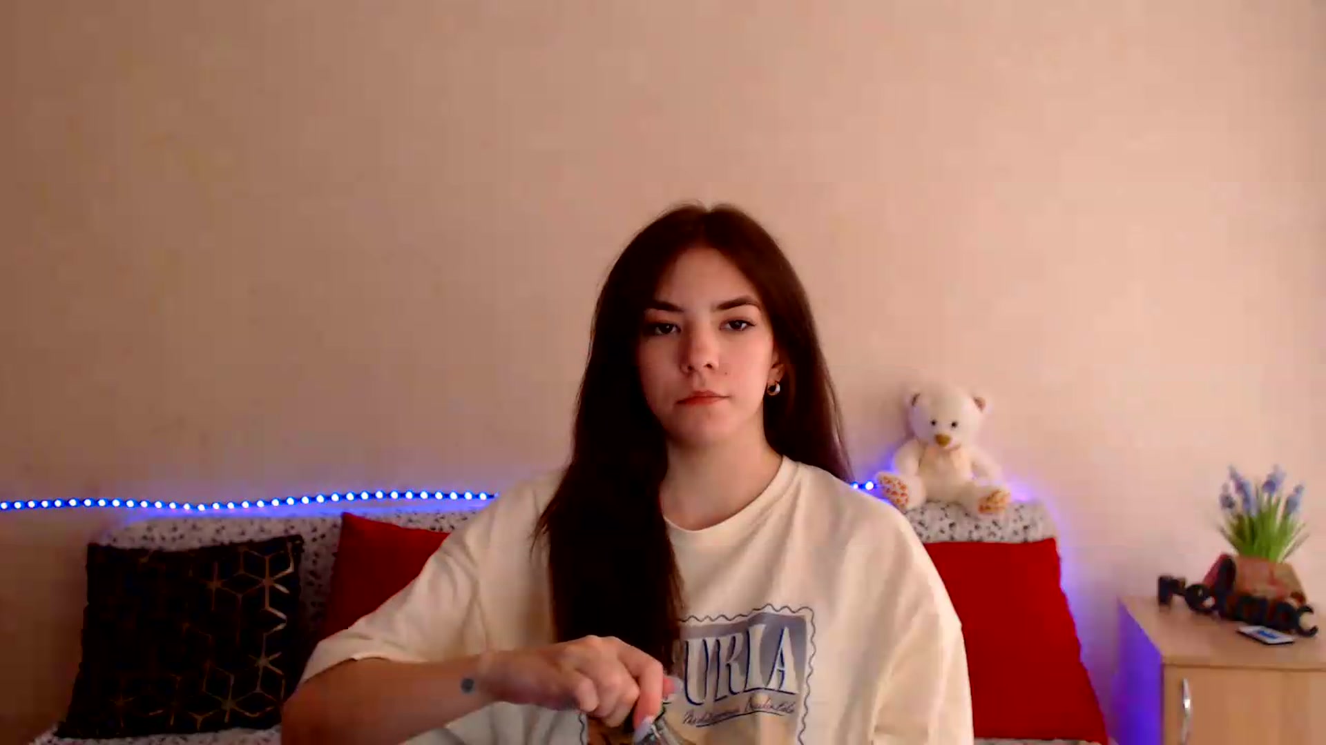 Gallery image thumbnail from Shalyka's myfreecams stream on, 06/06/2026, 11:18 image 11 of 20