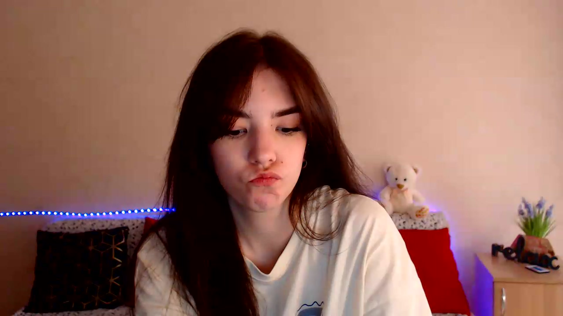 Gallery image thumbnail from Shalyka's myfreecams stream on, 06/06/2026, 11:18 image 19 of 20