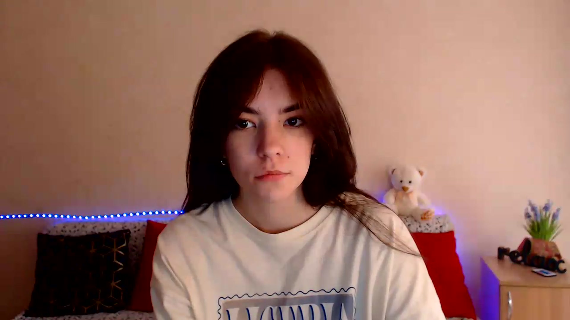 Gallery image thumbnail from Shalyka's myfreecams stream on, 06/06/2026, 12:14 image 2 of 20