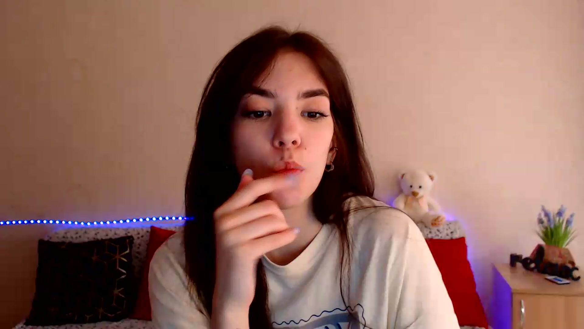 Gallery image thumbnail from Shalyka's myfreecams stream on, 06/06/2026, 12:14 image 3 of 20