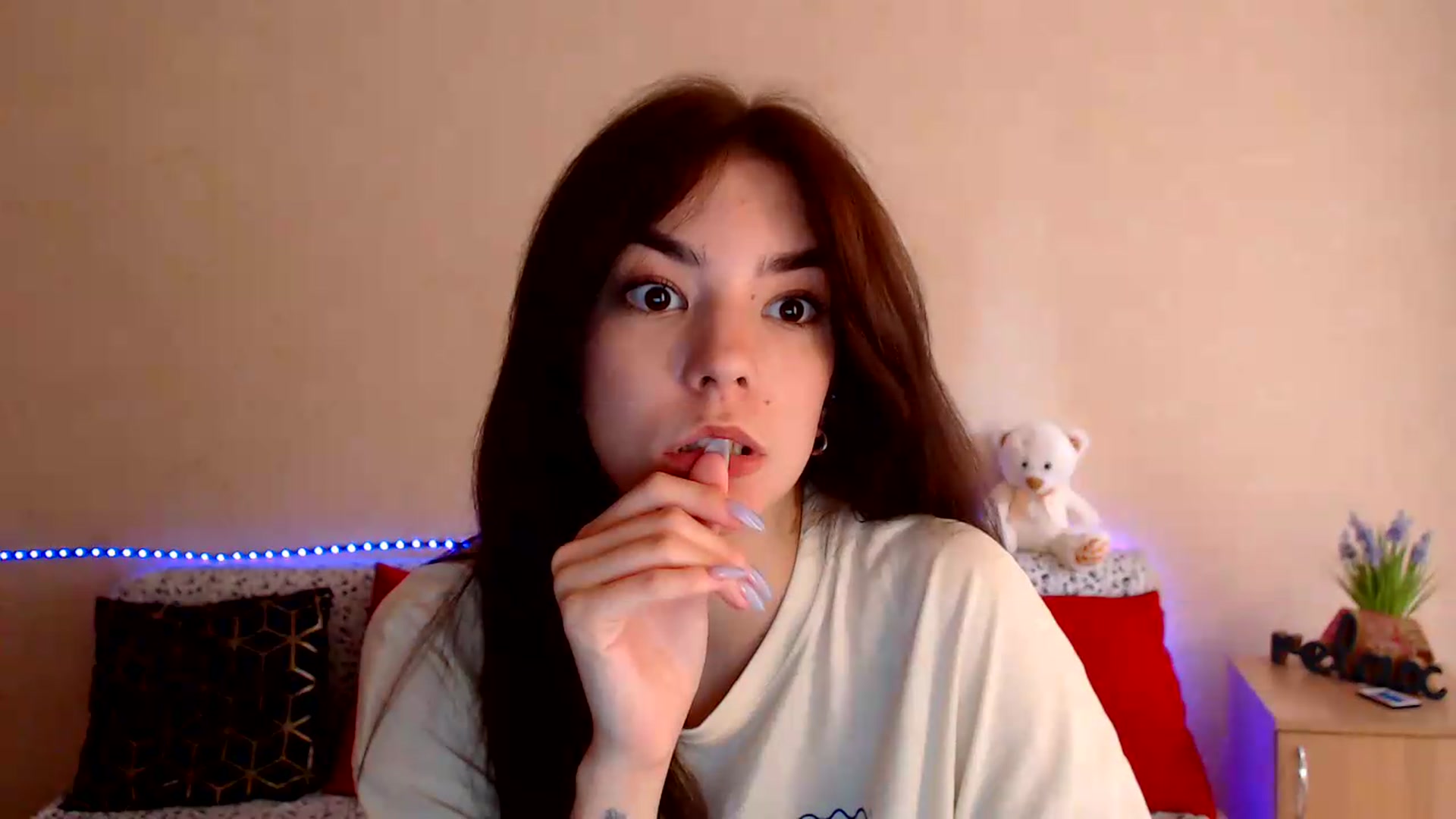 Gallery image thumbnail from Shalyka's myfreecams stream on, 06/06/2026, 12:14 image 19 of 20