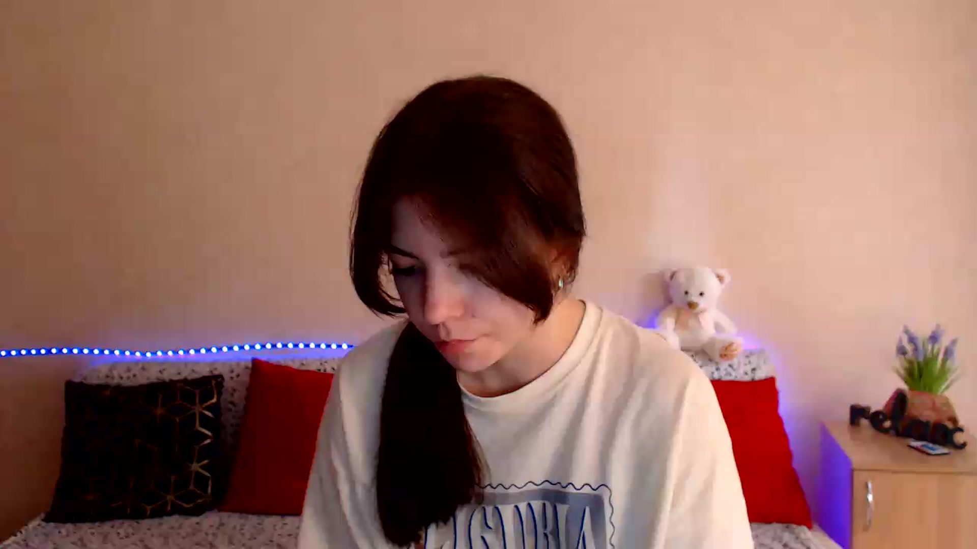 Gallery image thumbnail from Shalyka's myfreecams stream on, 06/06/2026, 14:01 image 13 of 20