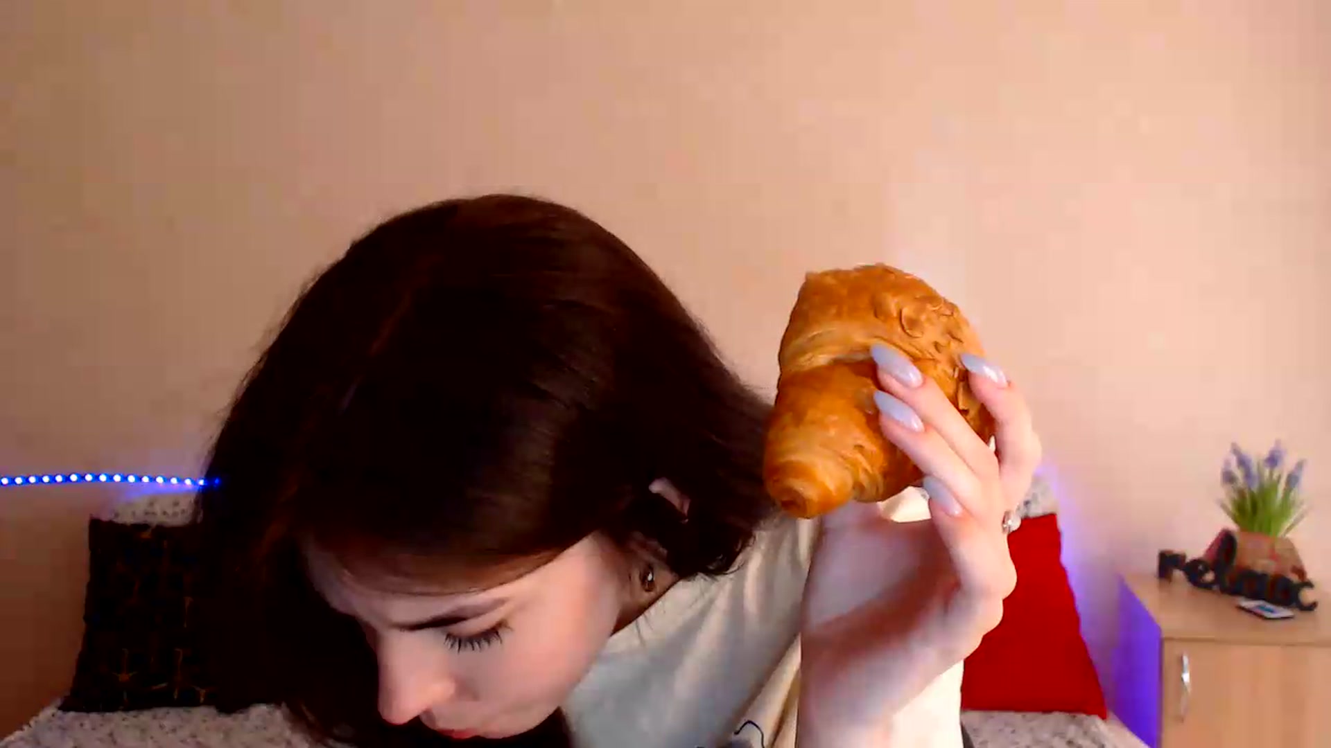 Gallery image thumbnail from Shalyka's myfreecams stream on, 06/06/2026, 14:01 image 3 of 20