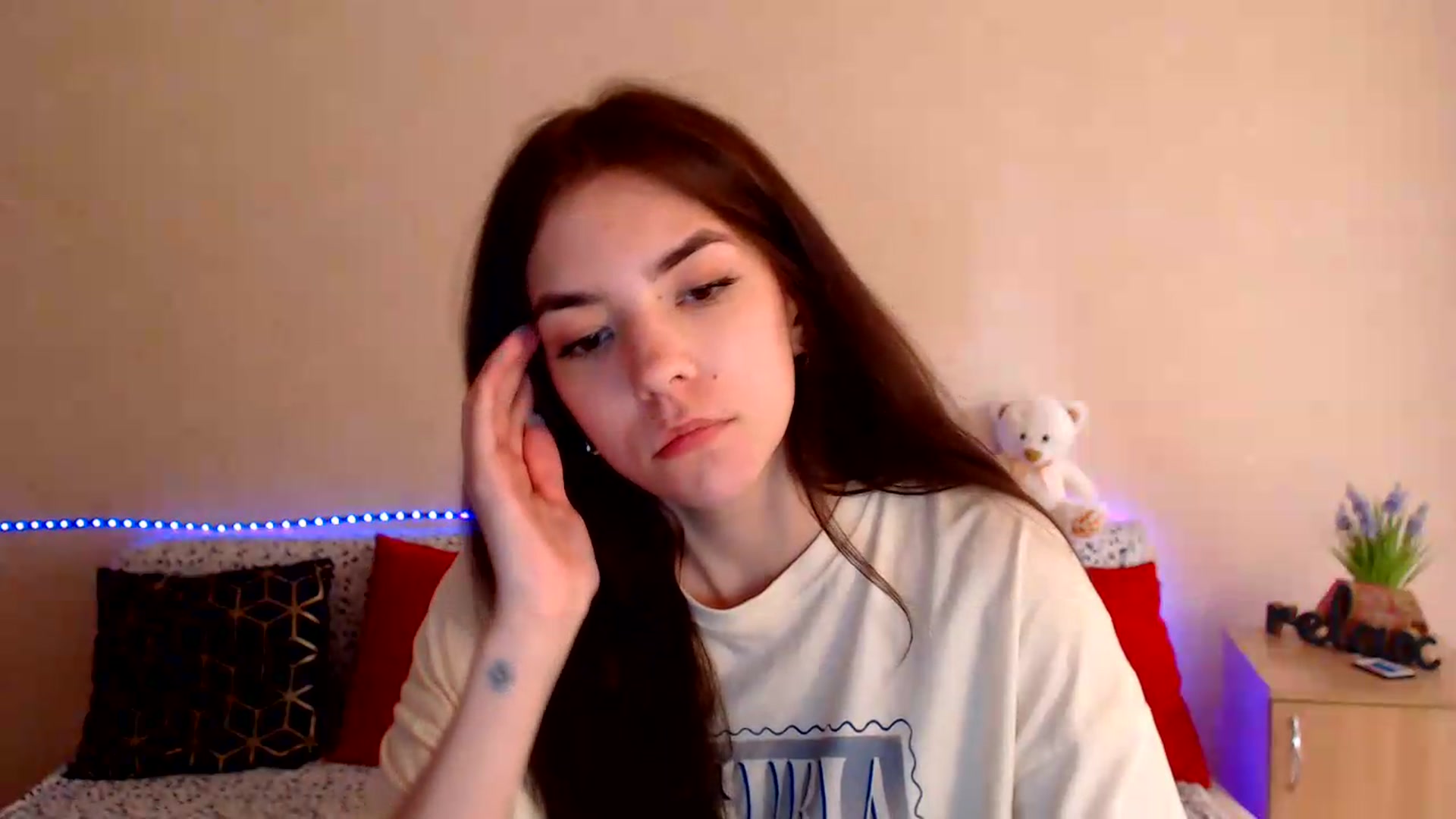 Gallery image thumbnail from Shalyka's myfreecams stream on, 06/06/2026, 14:01 image 11 of 20