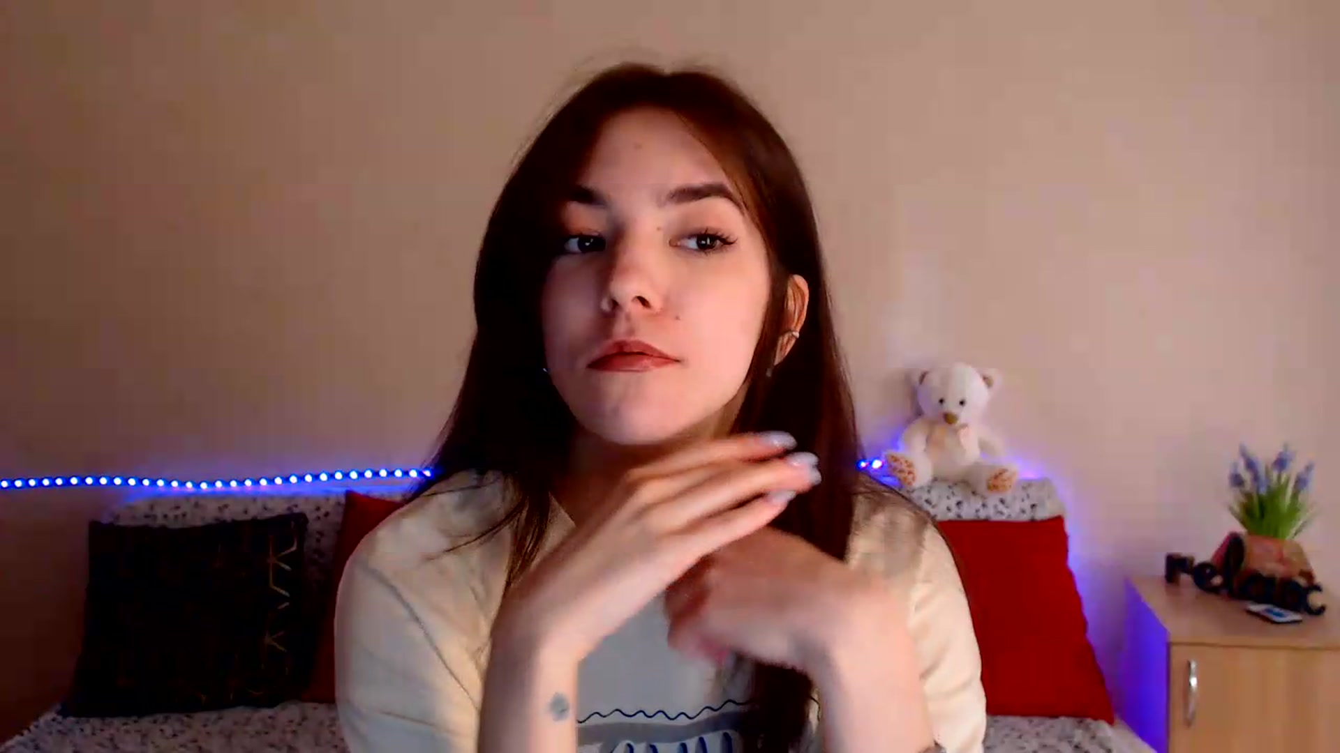 Gallery image thumbnail from Shalyka's myfreecams stream on, 06/06/2026, 14:01 image 15 of 20