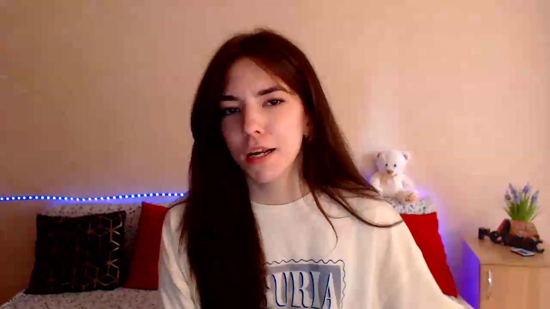 Gallery image thumbnail from Shalyka's myfreecams stream on, 06/06/2026, 14:01 image 6 of 20