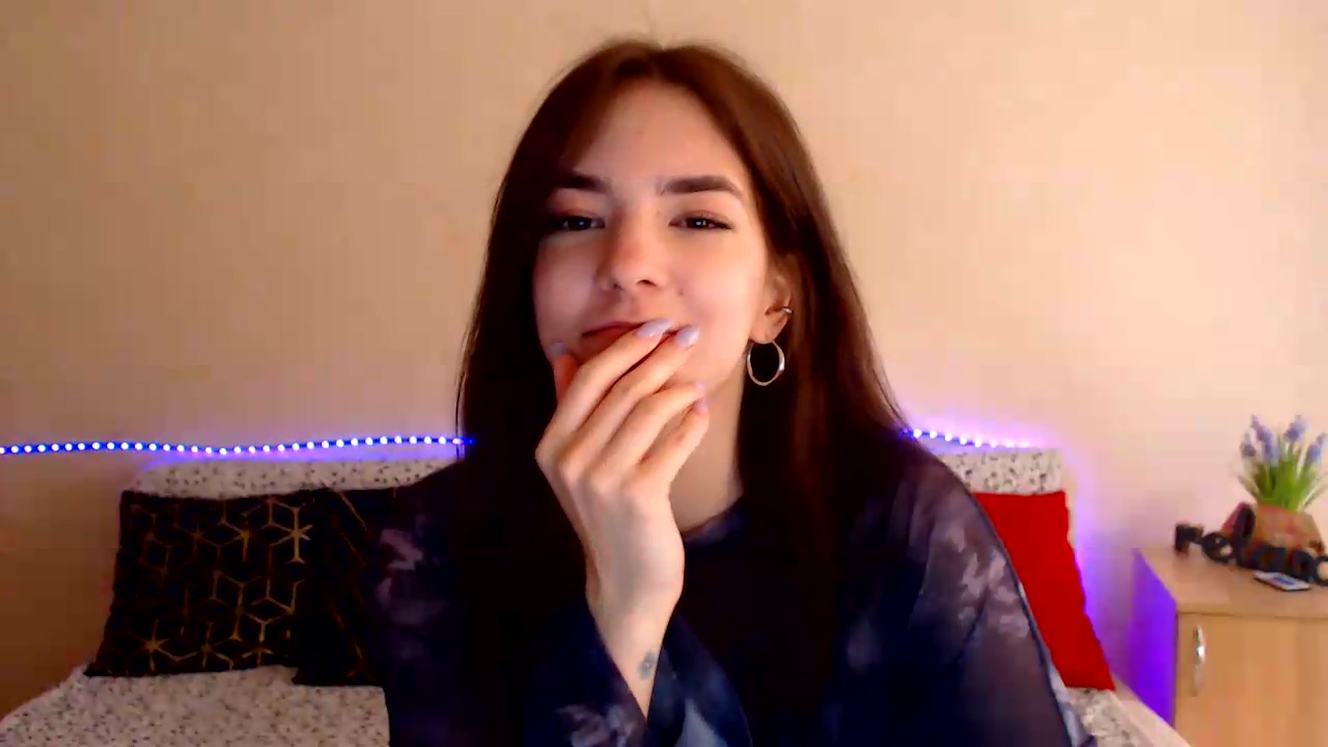 Gallery image thumbnail from Shalyka's myfreecams stream on, 06/09/2026, 13:29 image 14 of 20