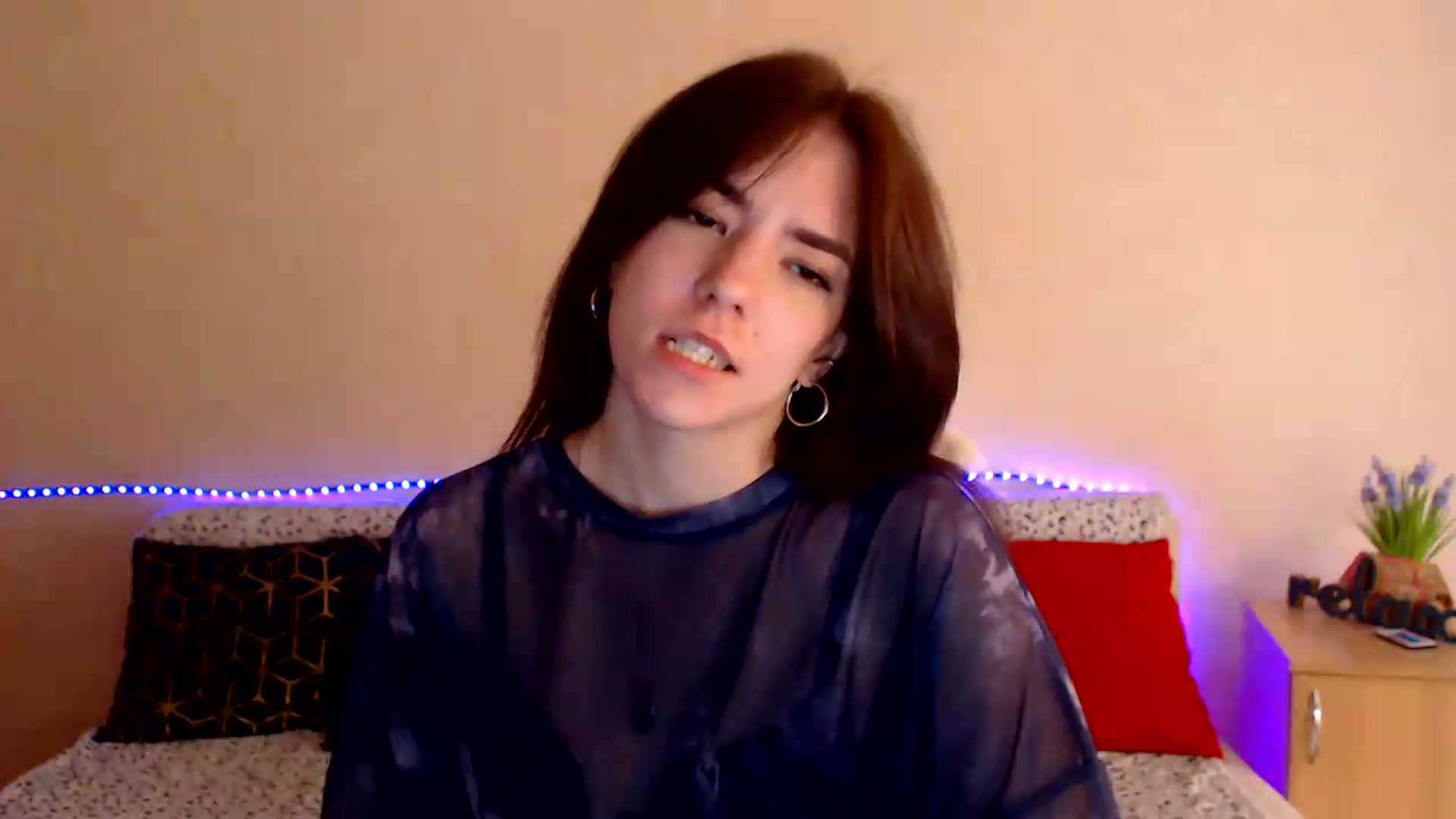 Gallery image thumbnail from Shalyka's myfreecams stream on, 06/09/2026, 14:50 image 17 of 20