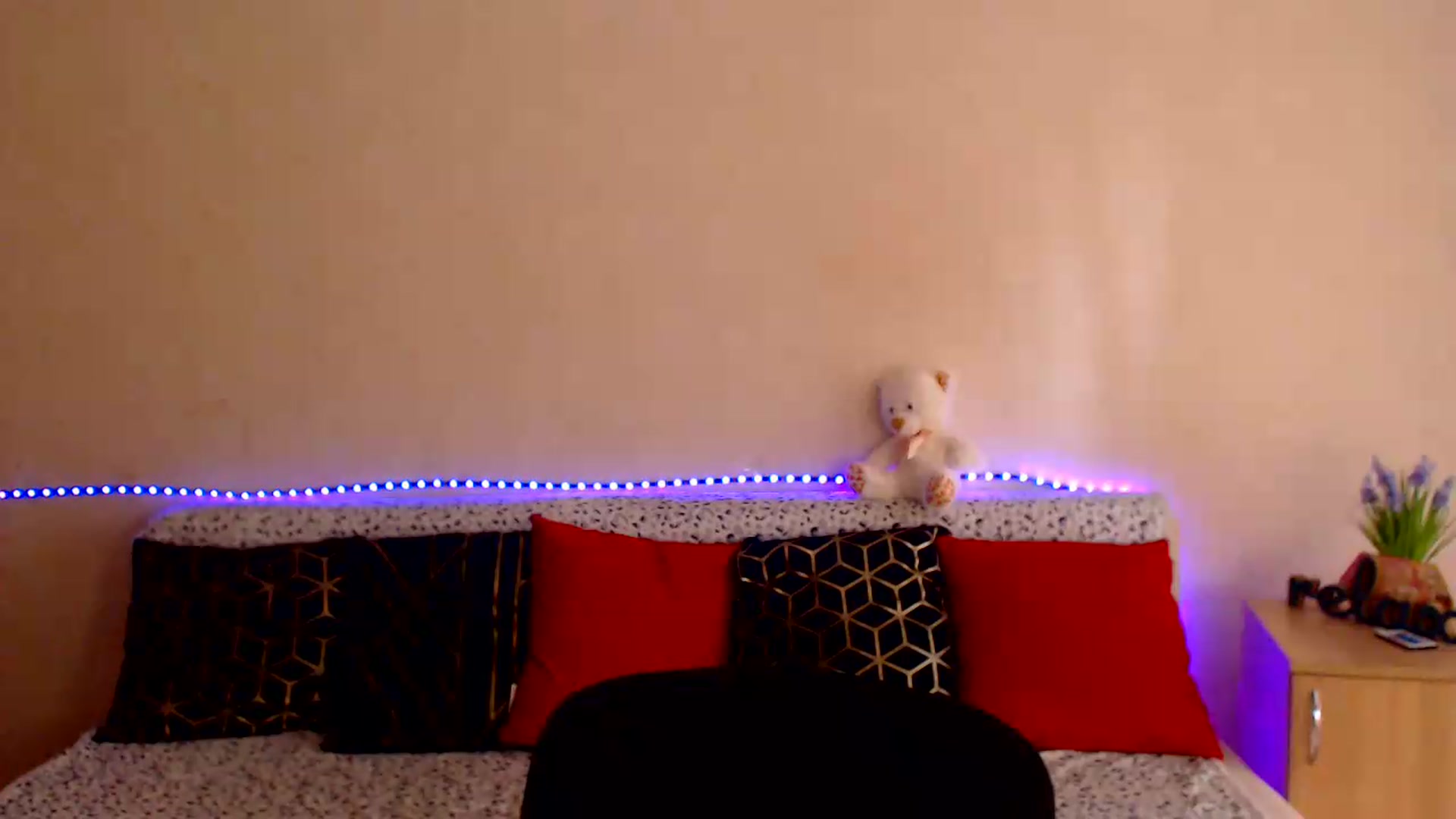 Gallery image thumbnail from Shalyka's myfreecams stream on, 06/09/2026, 14:50 image 19 of 20